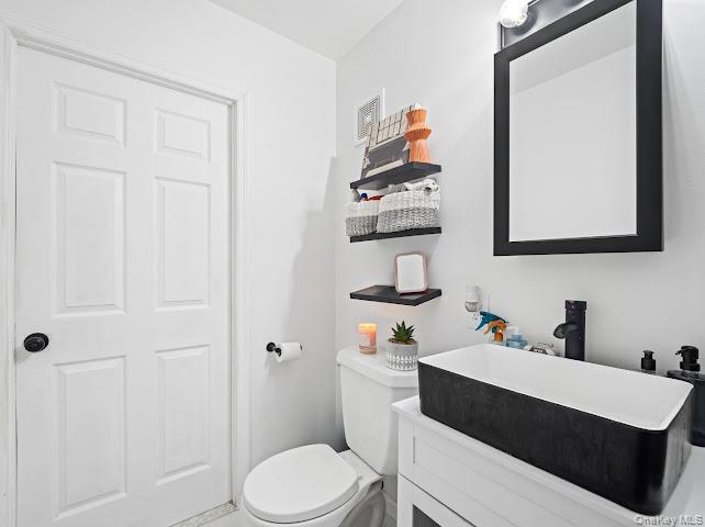 2664 Miles Avenue, Unit OO1 photo 4