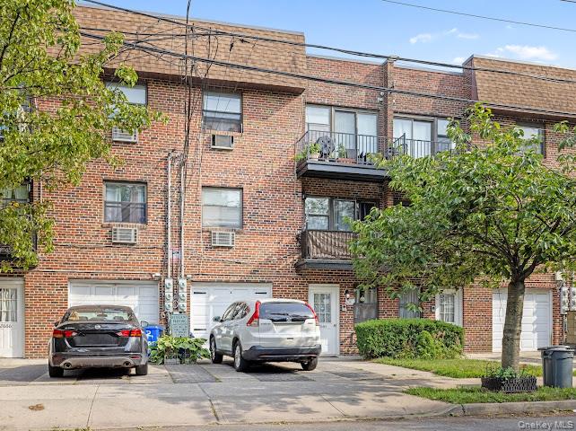 2664 Miles Avenue, Unit OO1 photo 2