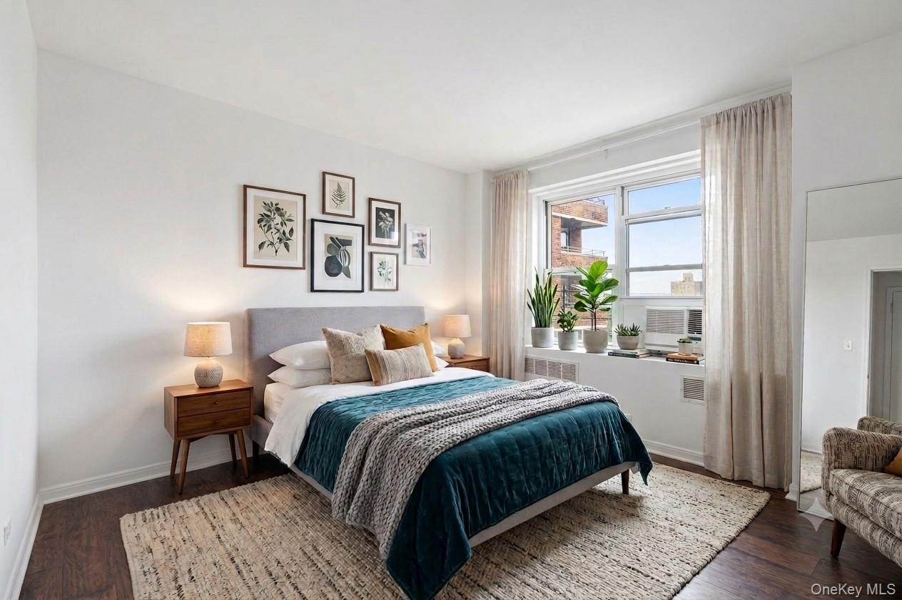 575 Grand Street, Unit E1505 photo 14