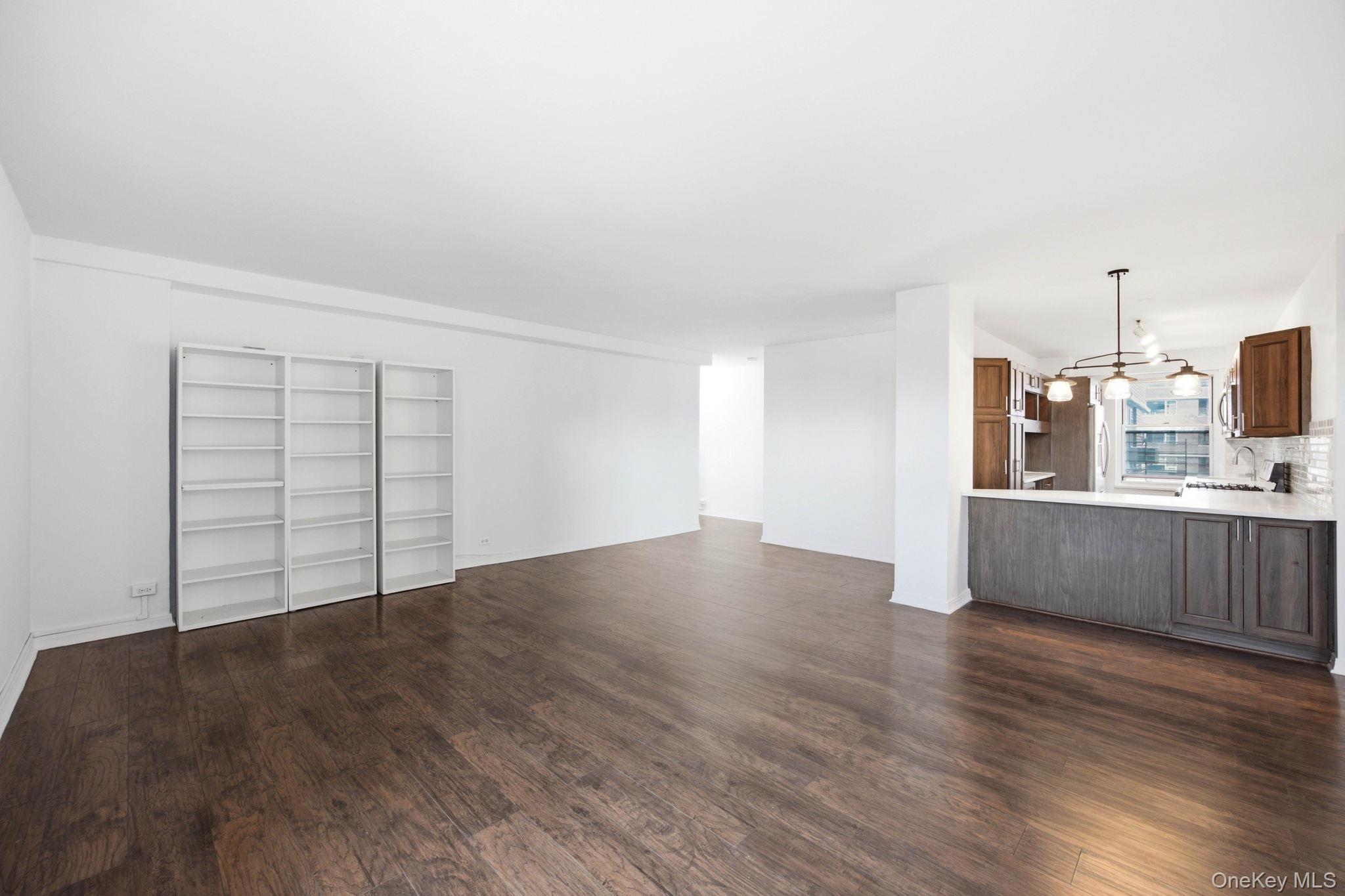 575 Grand Street, Unit E1505 photo 17