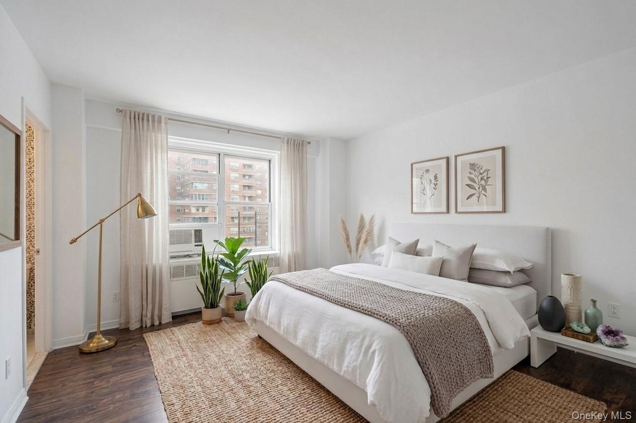 575 Grand Street, Unit E1505 photo 7