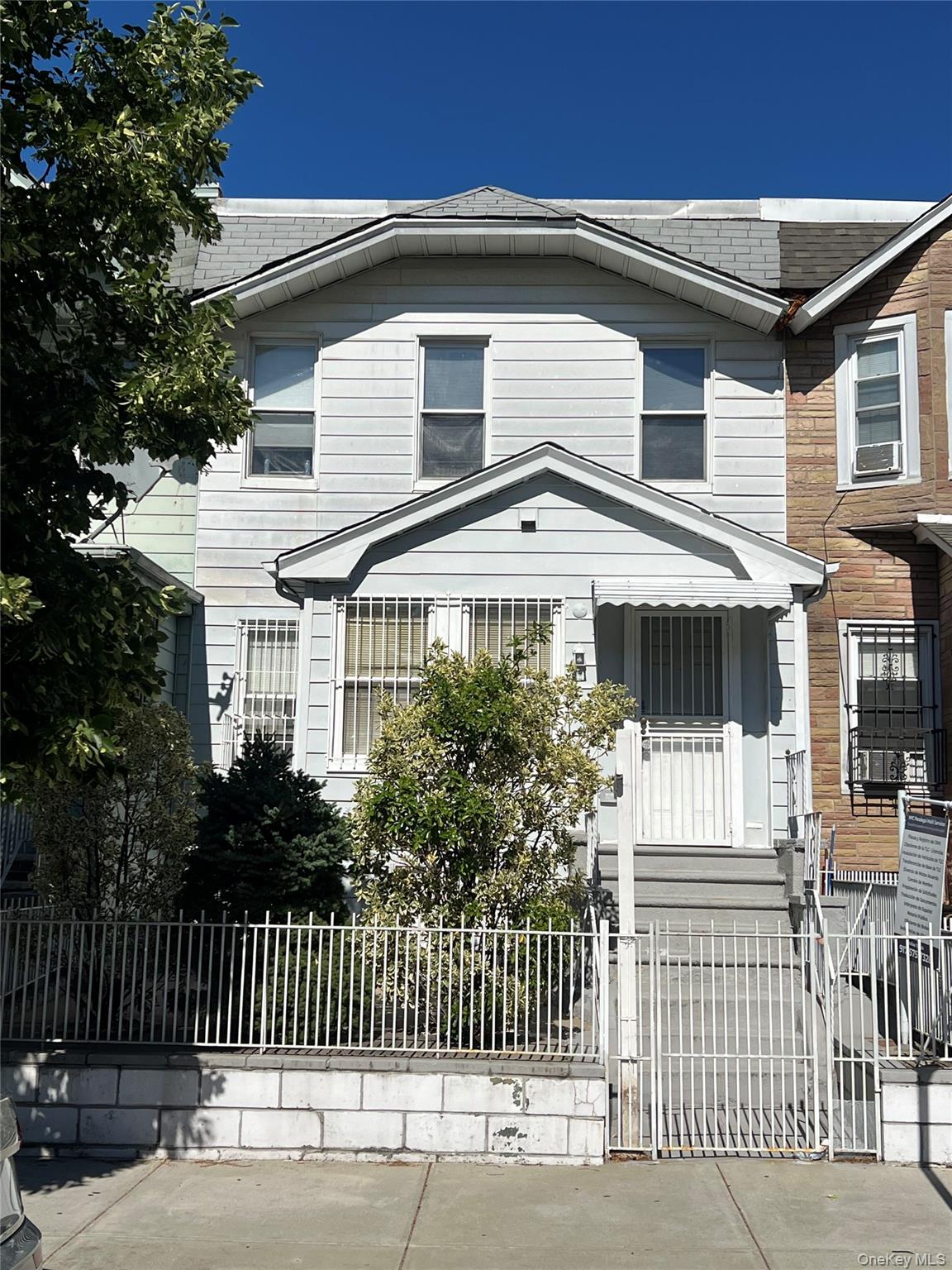 3105 93rd Street – For Sale