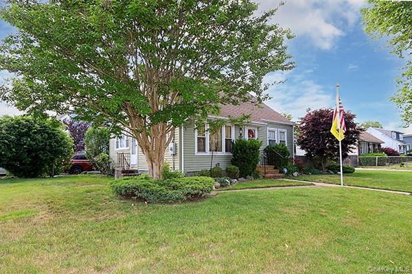 100 Laux Place – For Sale photo 2