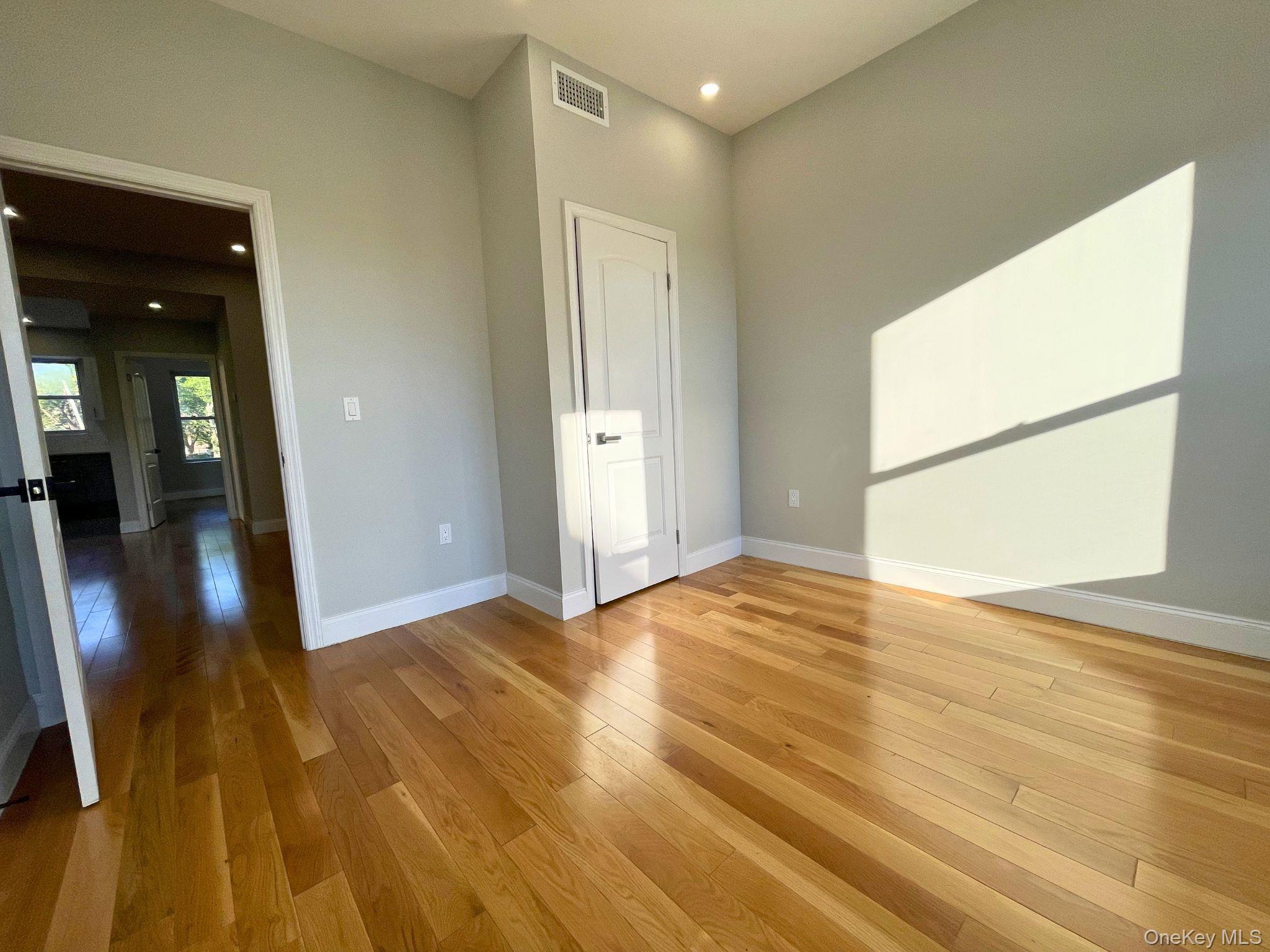 255 Amboy Street – For Rent photo 6
