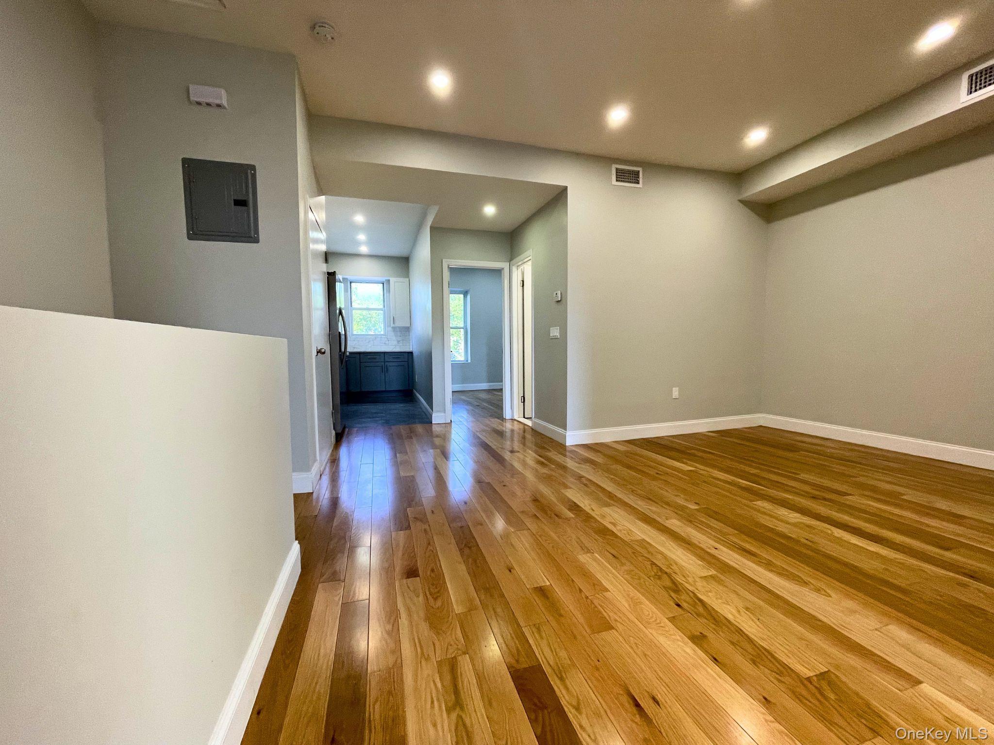 255 Amboy Street – For Rent photo 3