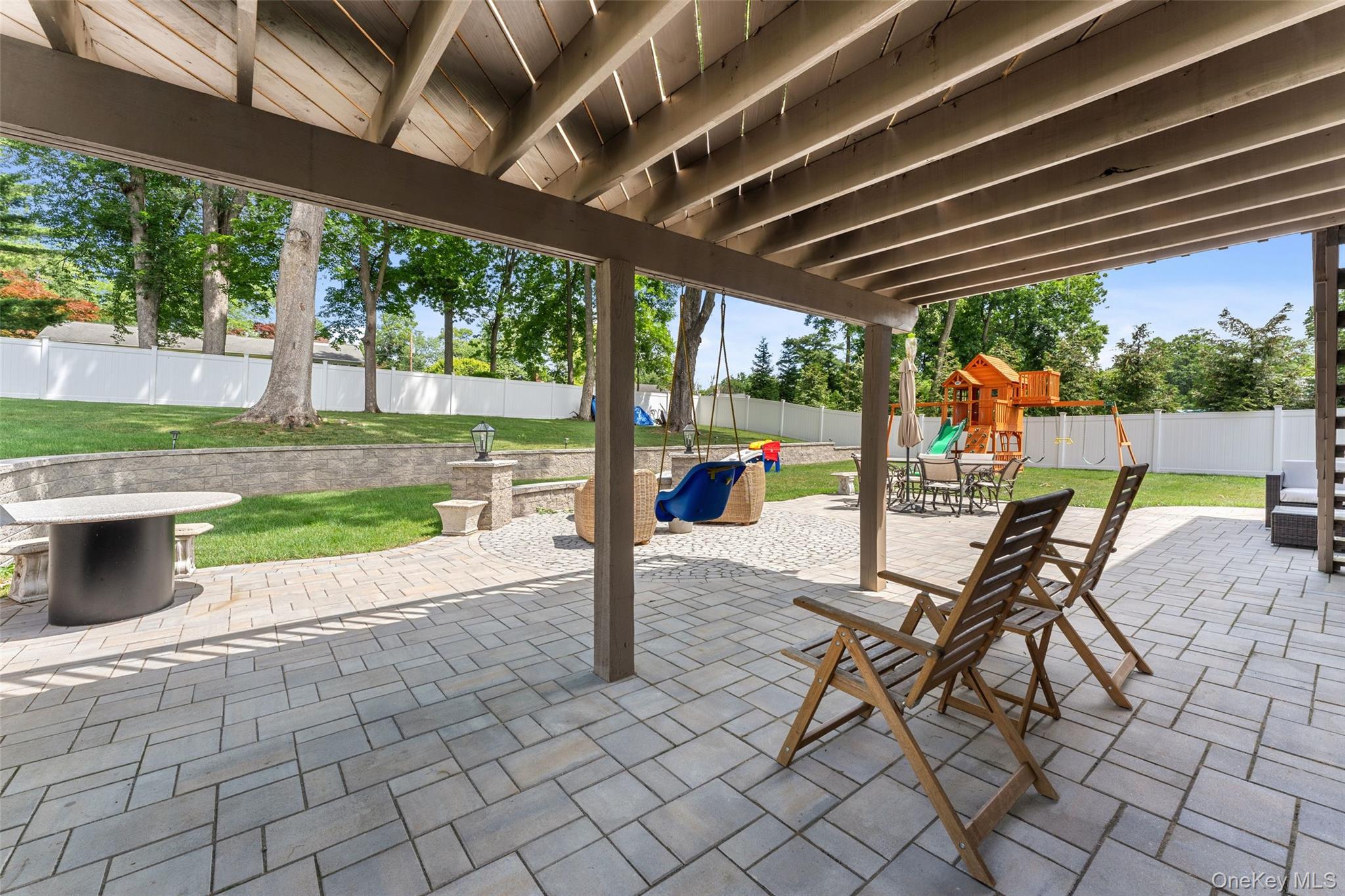575 Babbling Brook Lane – For Sale photo 30