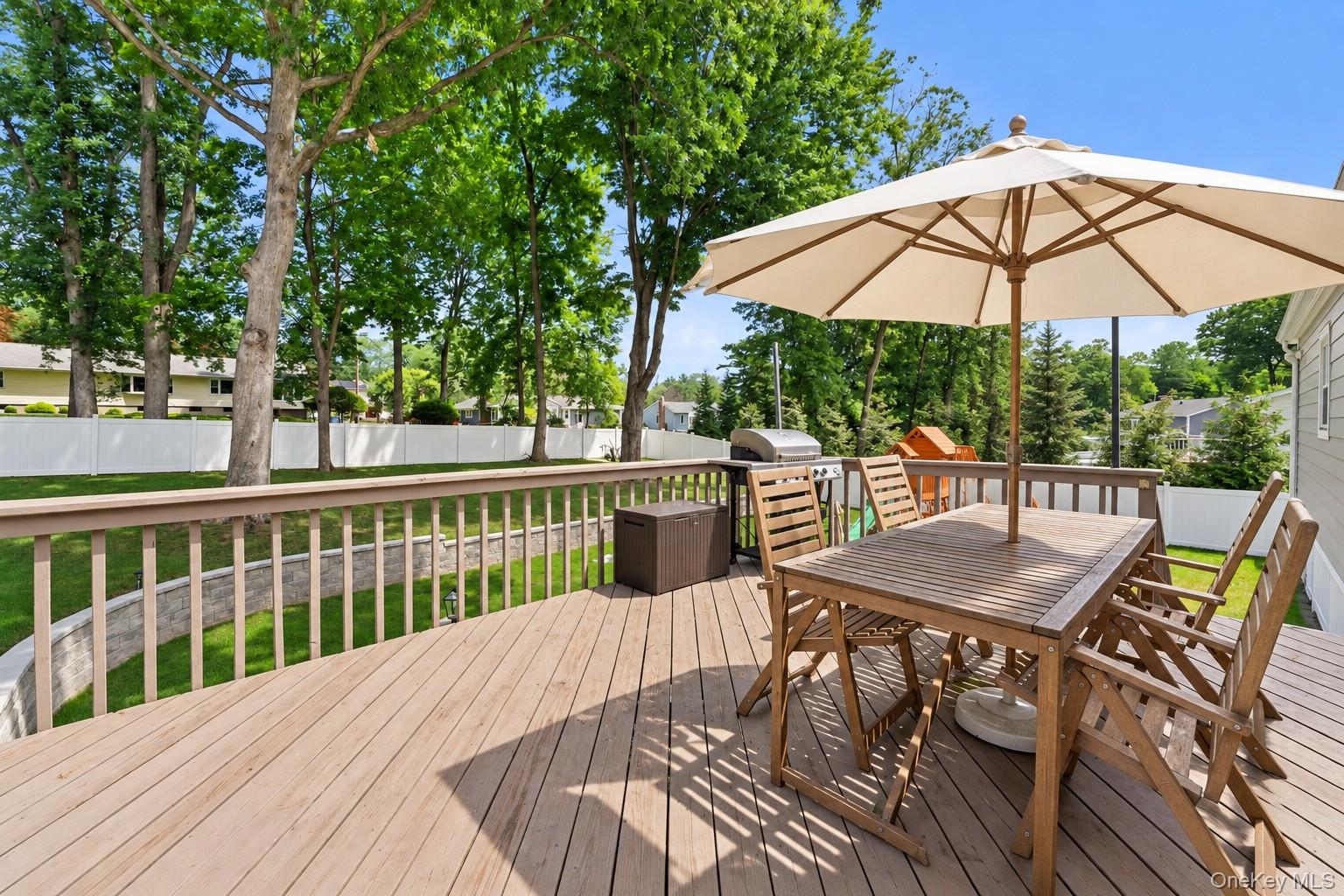 575 Babbling Brook Lane – For Sale photo 26