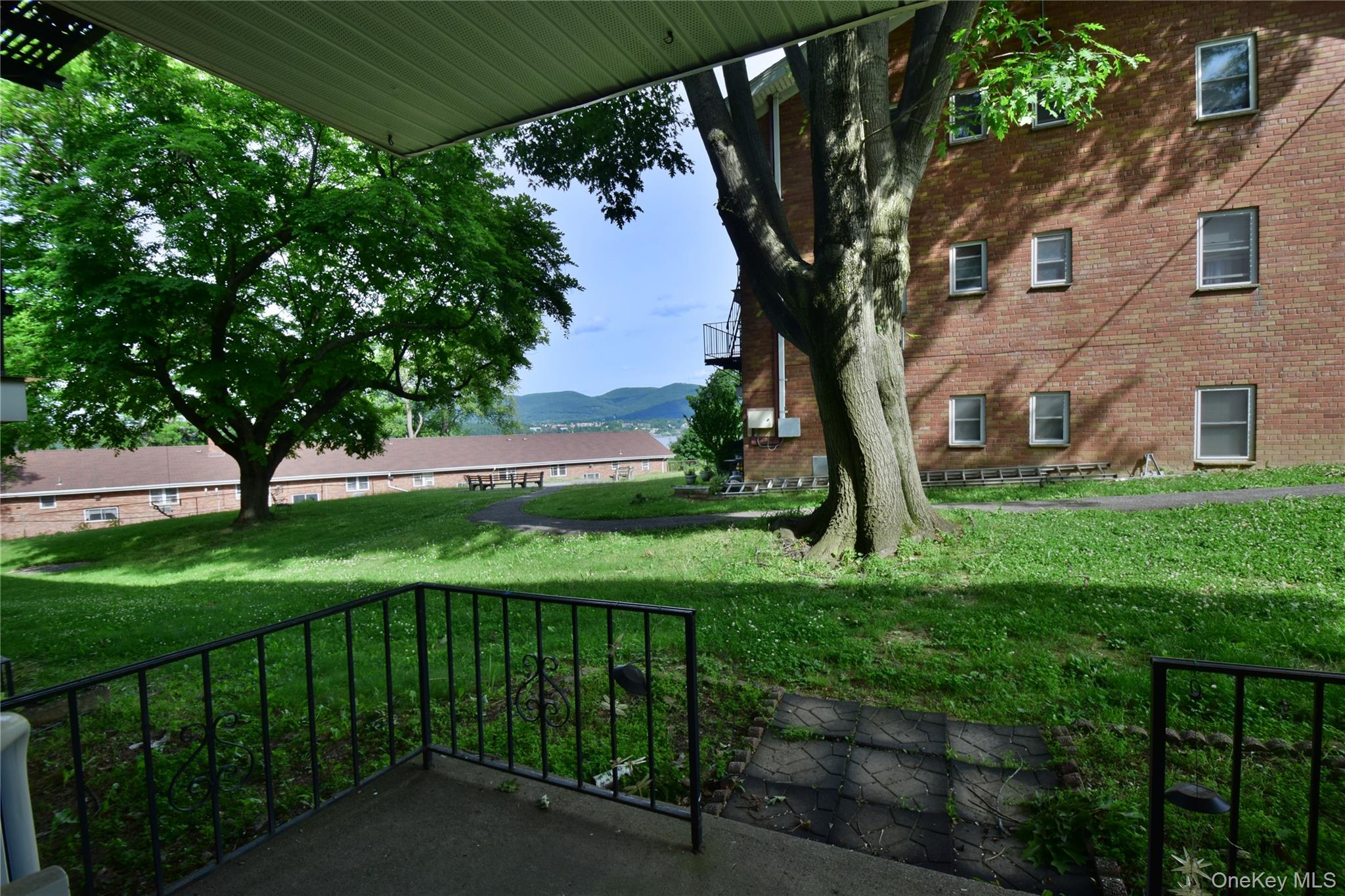51 Leroy Place – For Rent photo 7