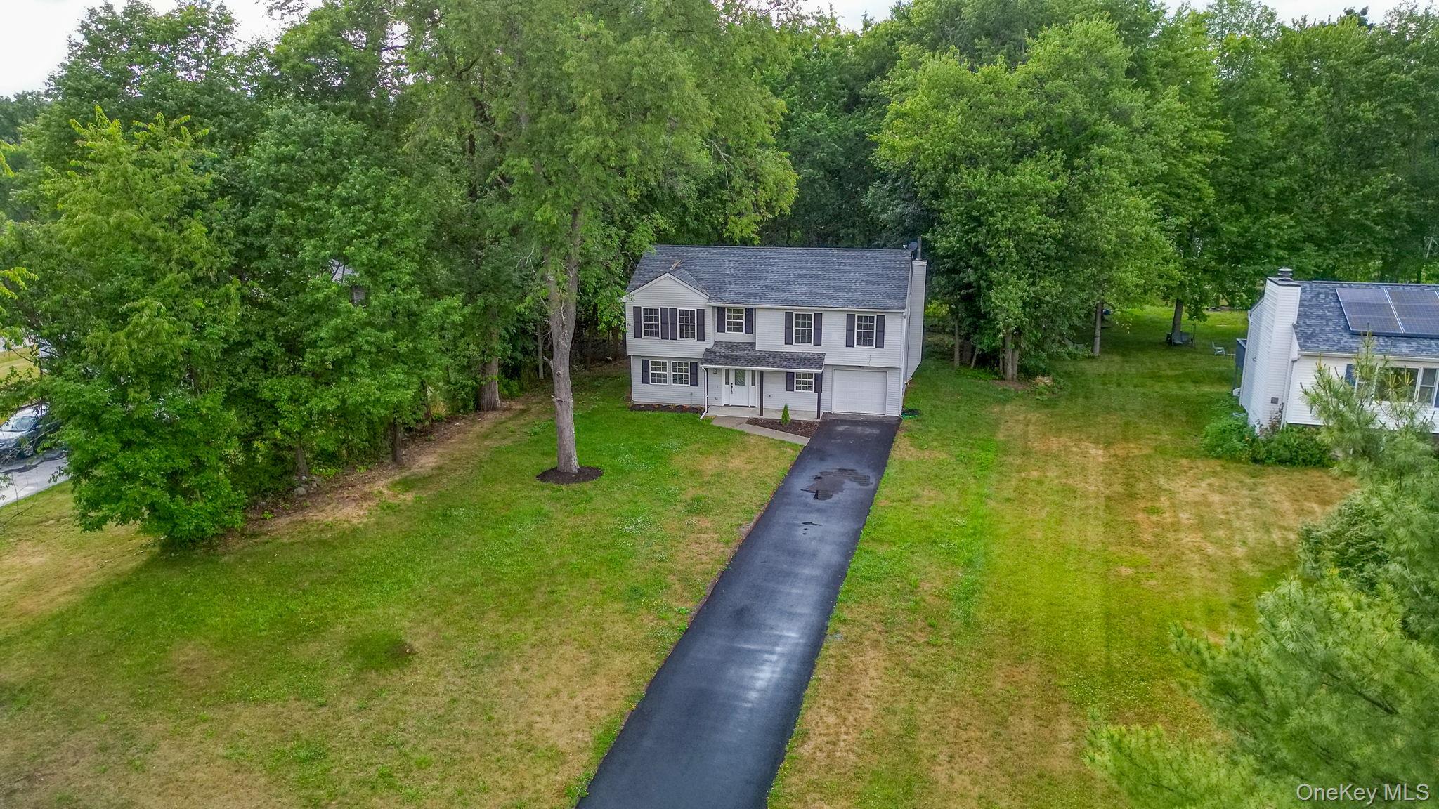 30 Kayleigh Drive – For Sale photo 2