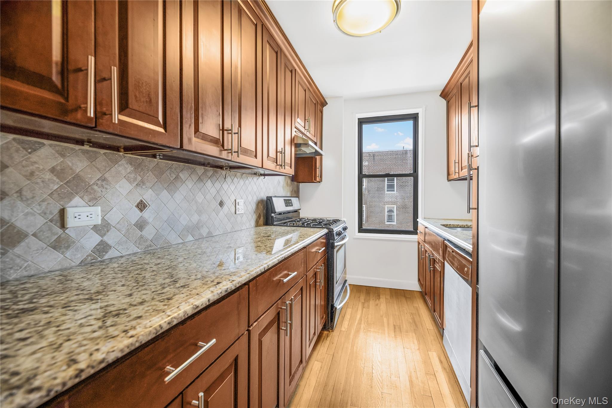525 W 235th Street, Unit 6E photo 7