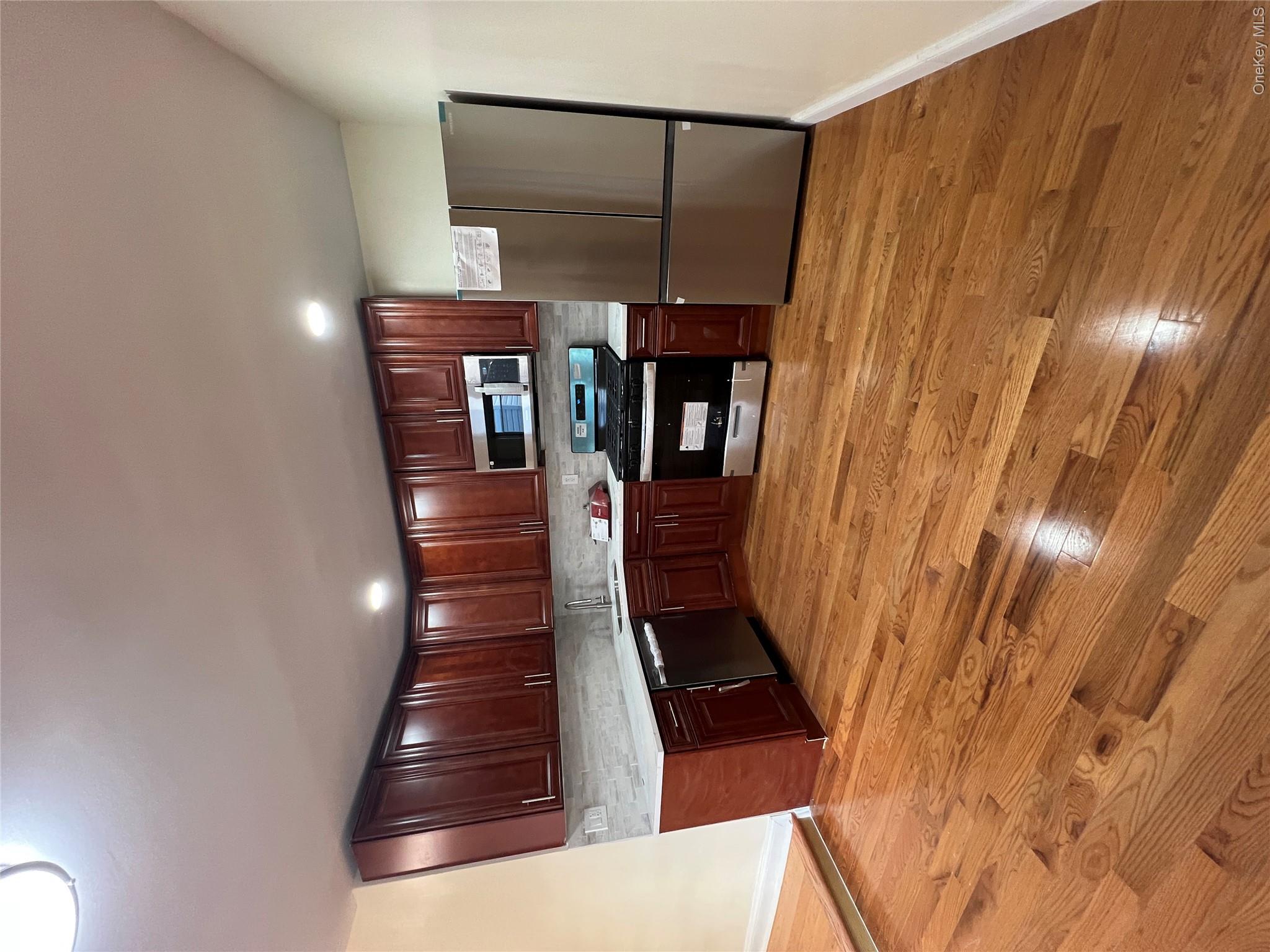 110-20 Union Hall Street – For Sale photo 17