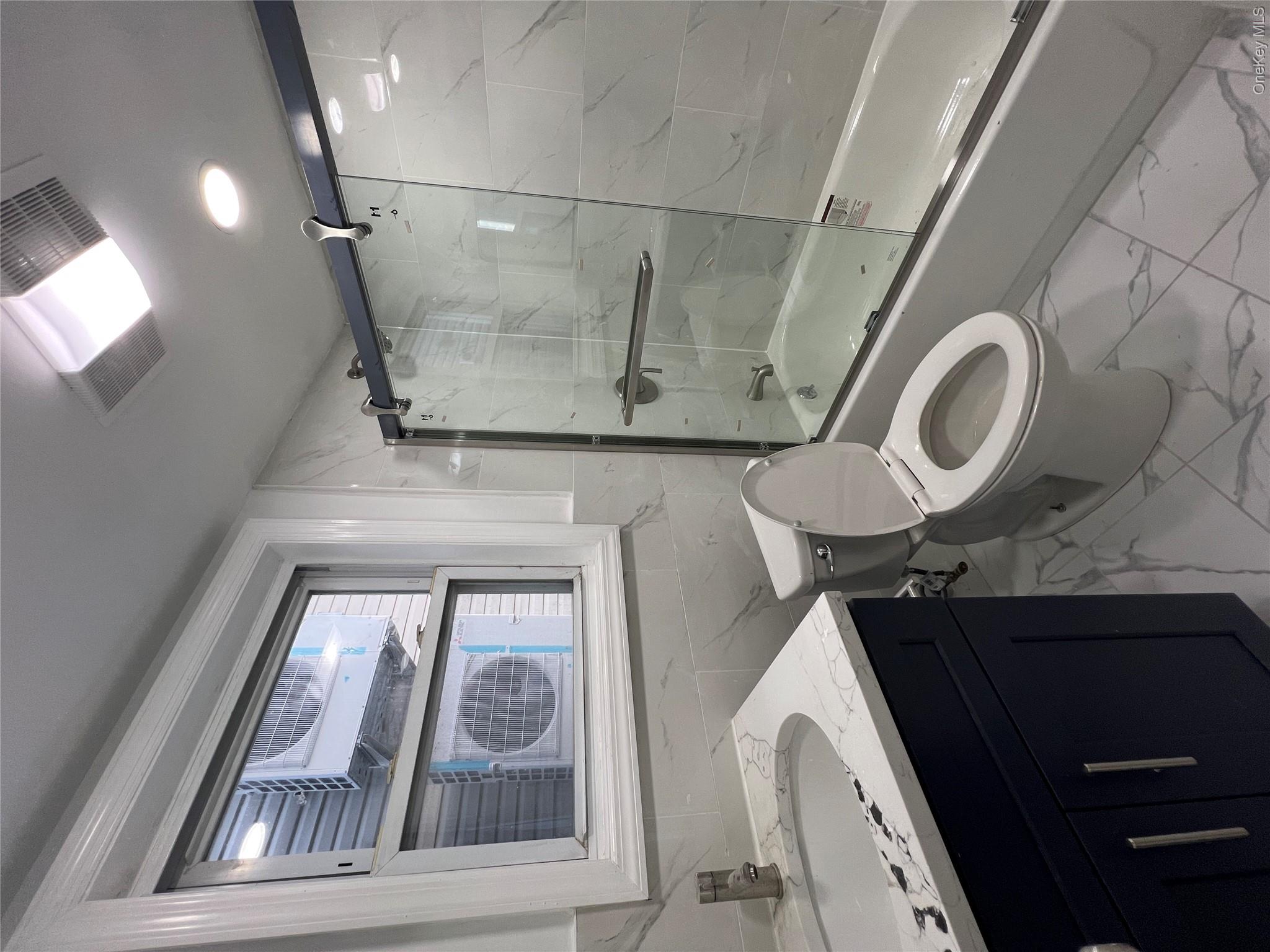 110-20 Union Hall Street – For Sale photo 12