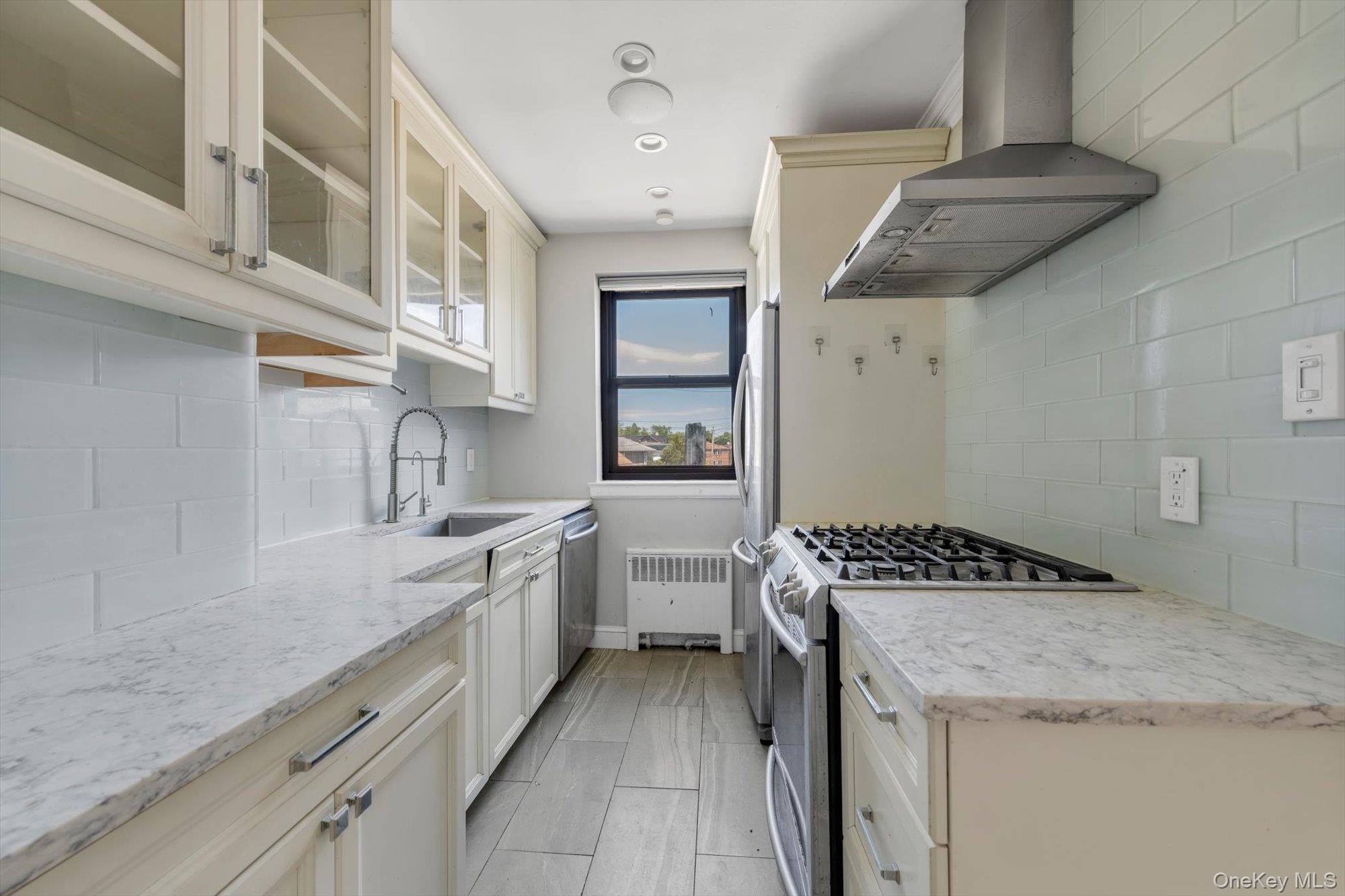 20106 Rocky Hill Road, Unit 6G2 photo 6