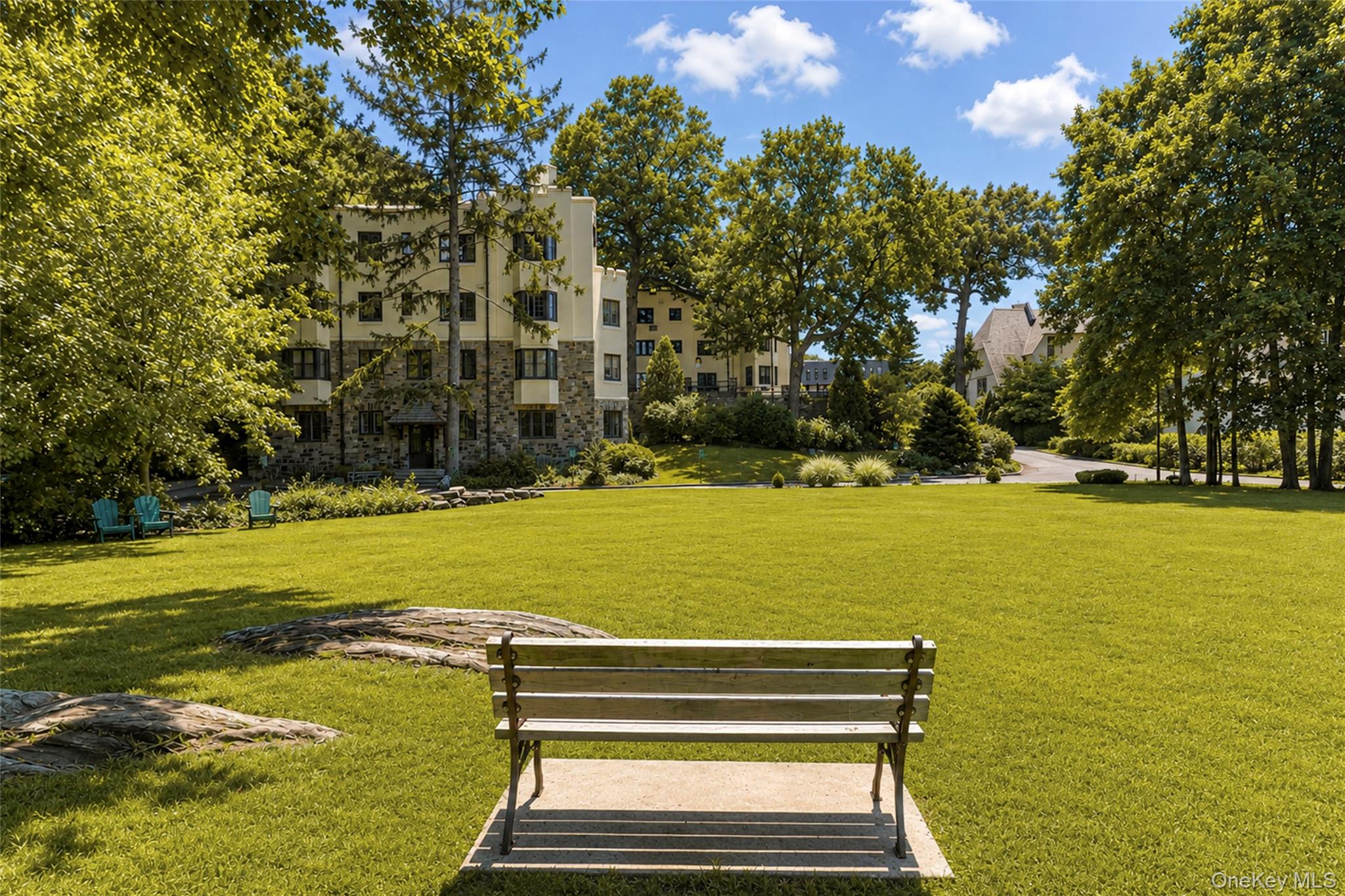 17 Beechtree Lane, Unit 2E photo 22