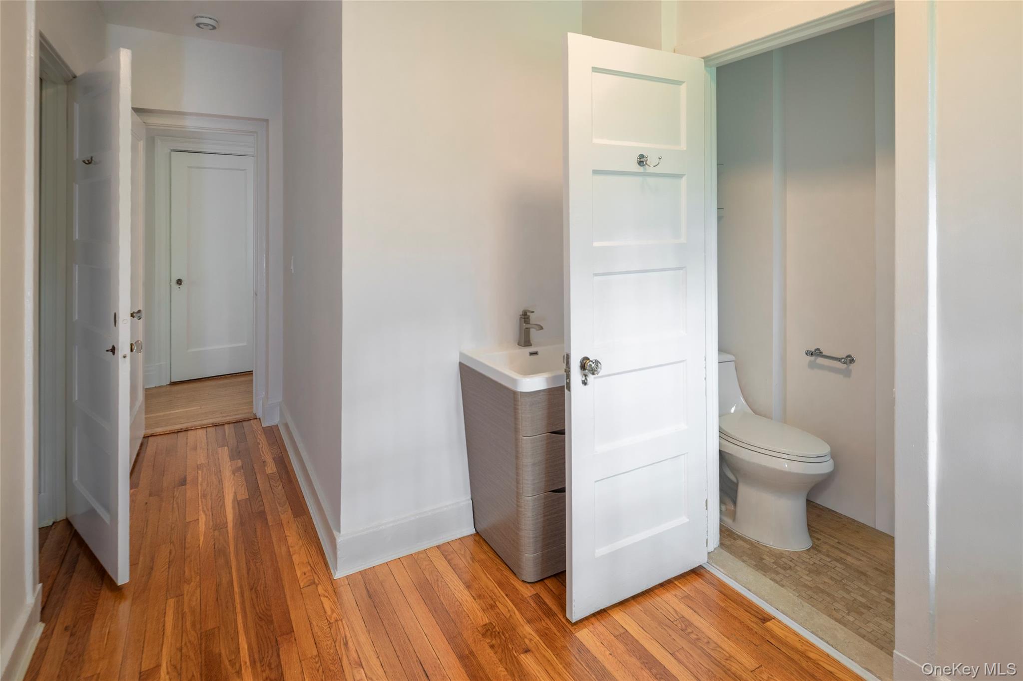 1 Rivermere, Unit 2G photo 23