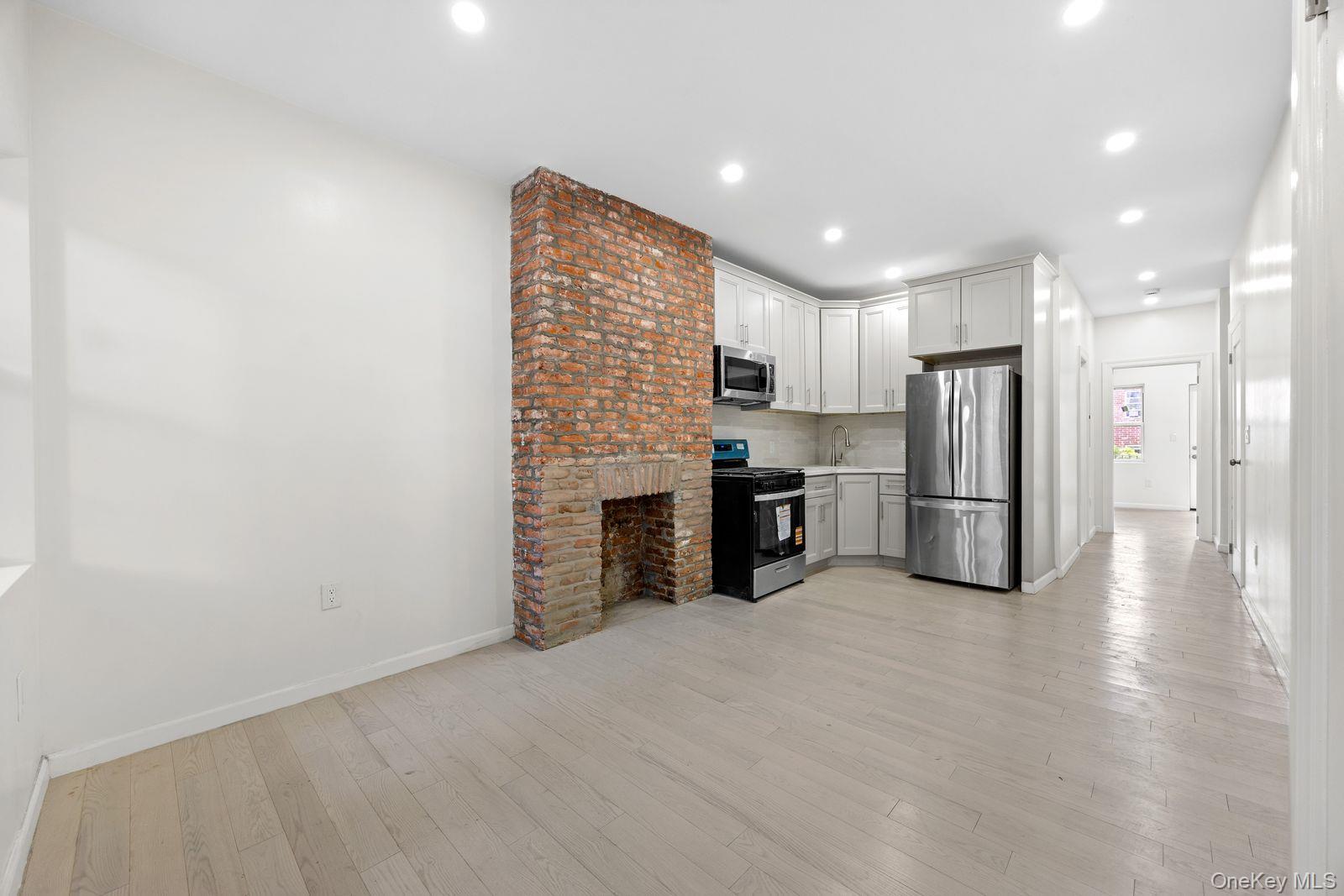 83A Cooper Street – For Sale photo 2