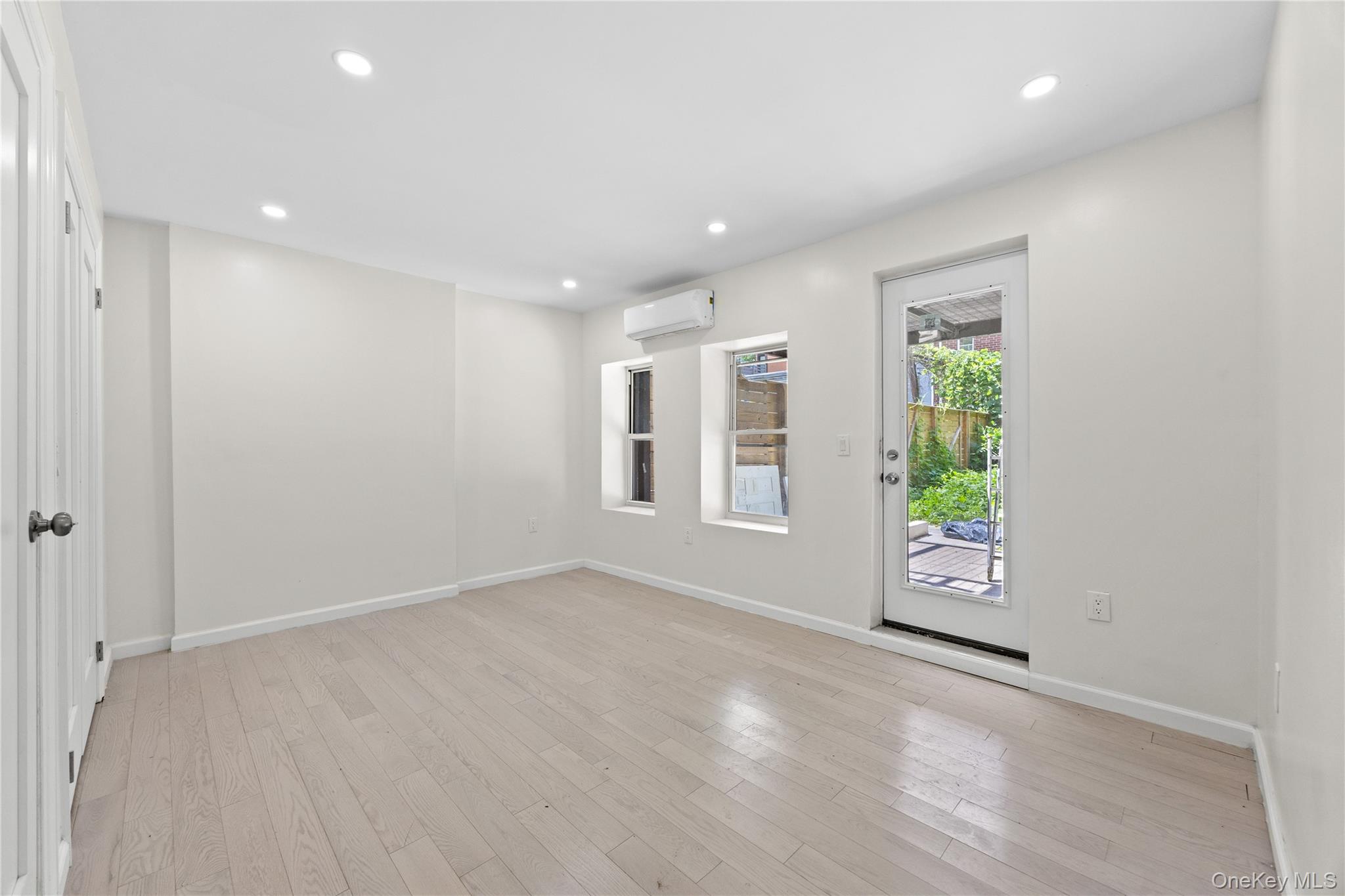 83A Cooper Street – For Sale photo 3