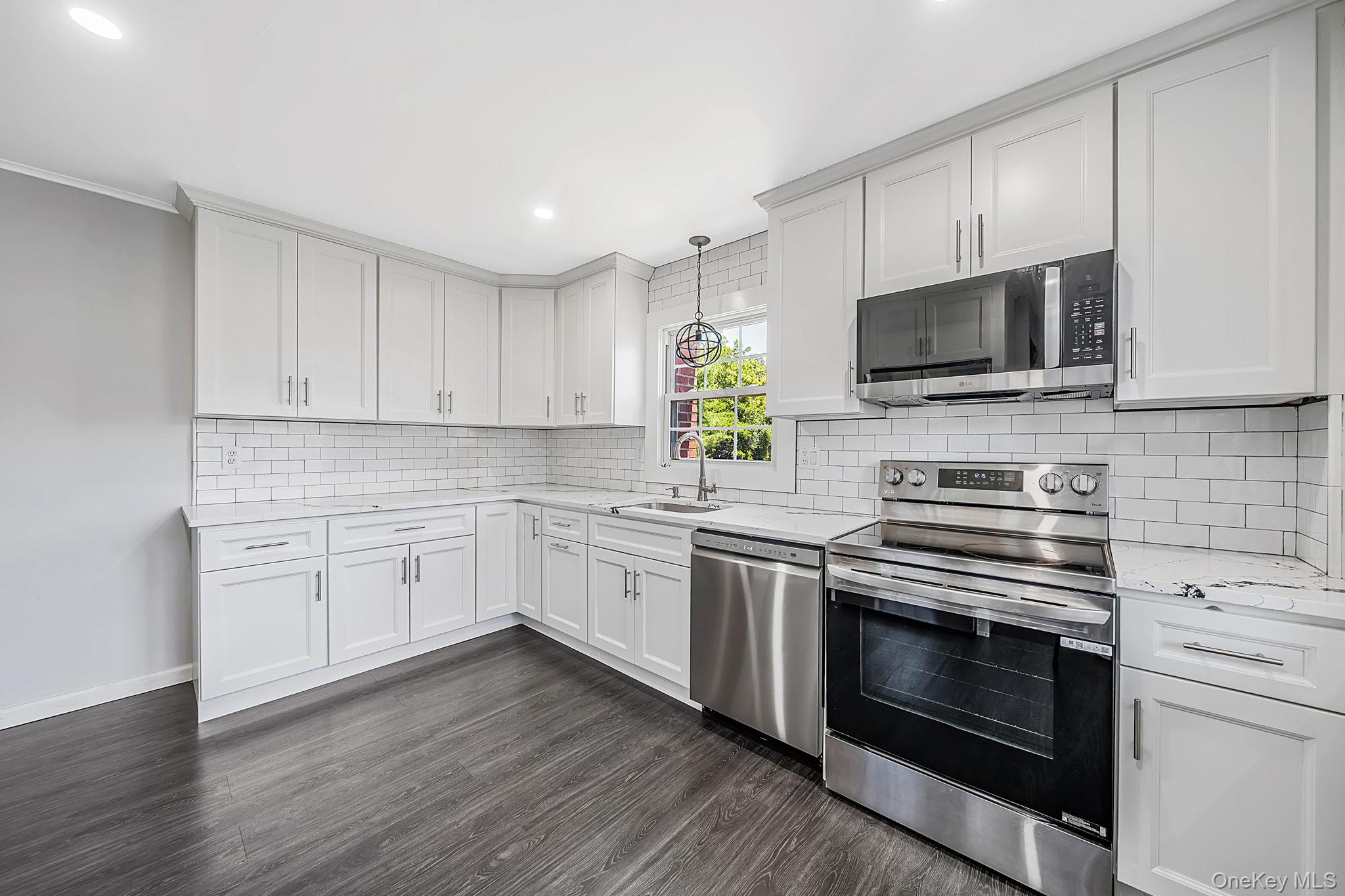 14 Pinelawn Avenue – For Sale photo 13