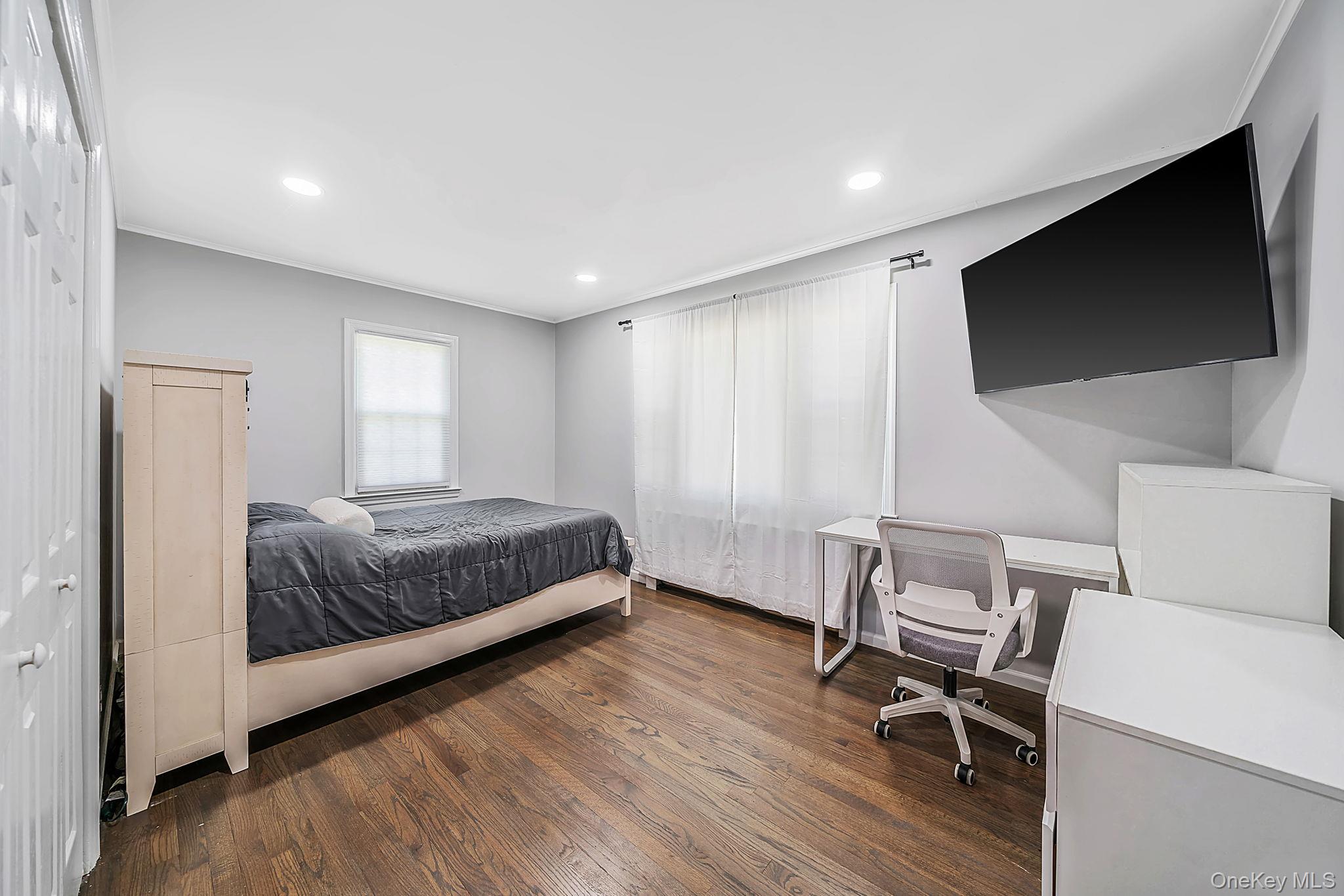 14 Pinelawn Avenue – For Sale photo 15