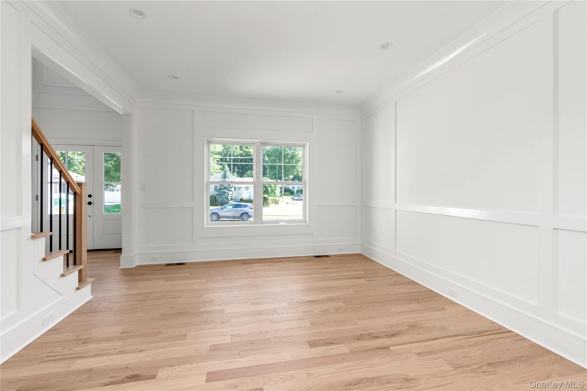 23 Garden Circle – For Sale photo 3
