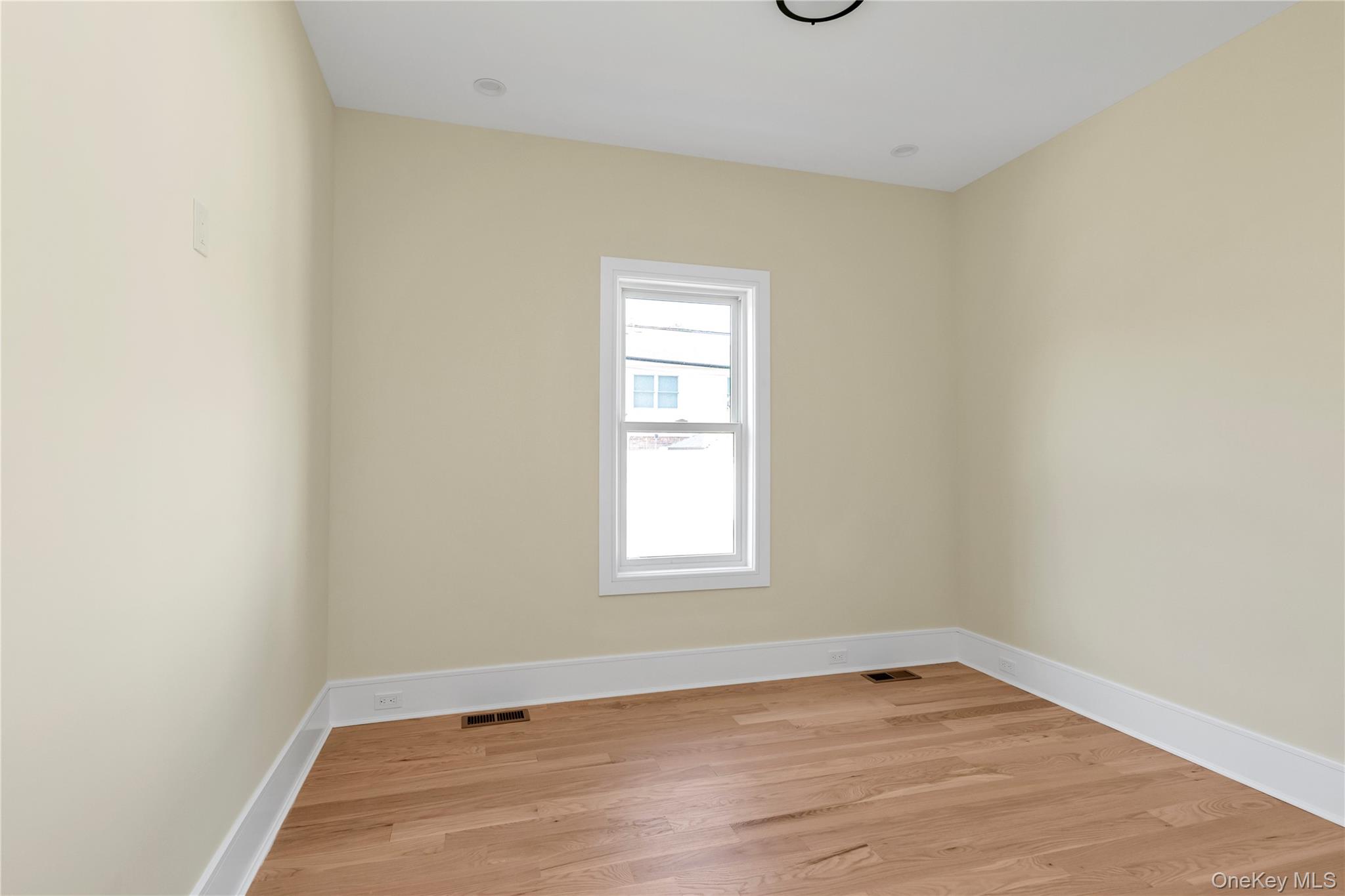 23 Garden Circle – For Sale photo 11