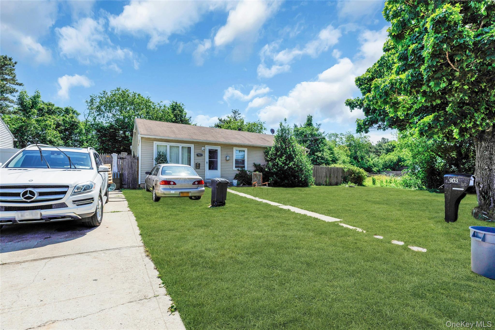 903 Provost Avenue – For Sale photo 8