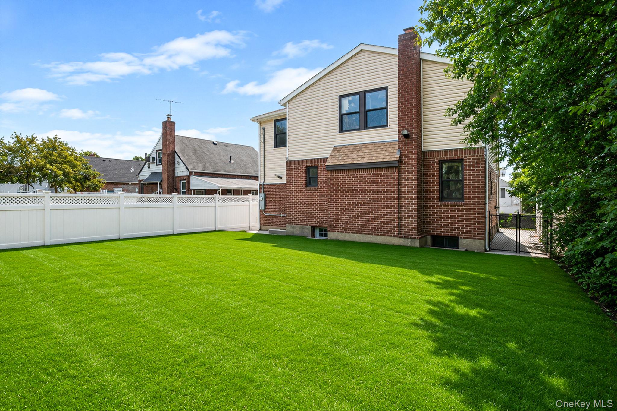 41 Kingston Street – For Sale photo 3