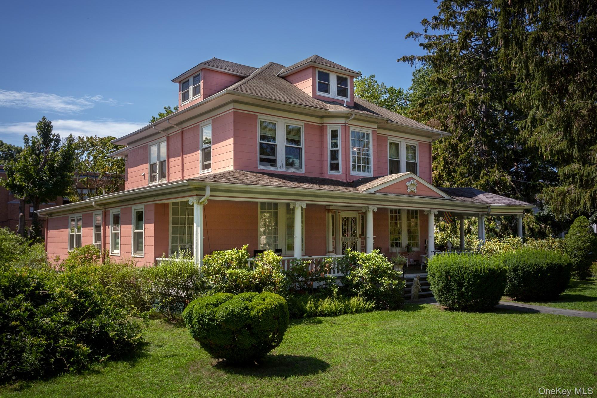 173 Sea Cliff Avenue, Unit 2E
