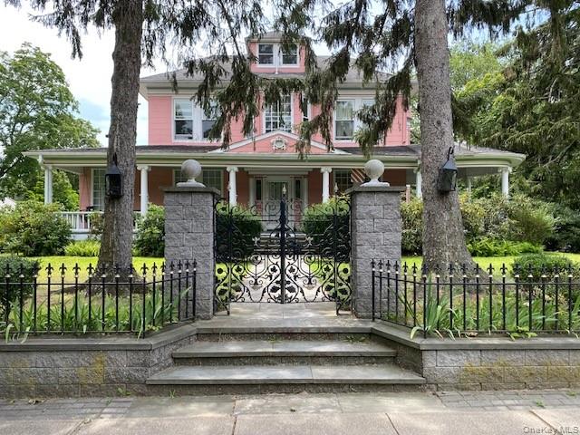 173 Sea Cliff Avenue, Unit 2E photo 2