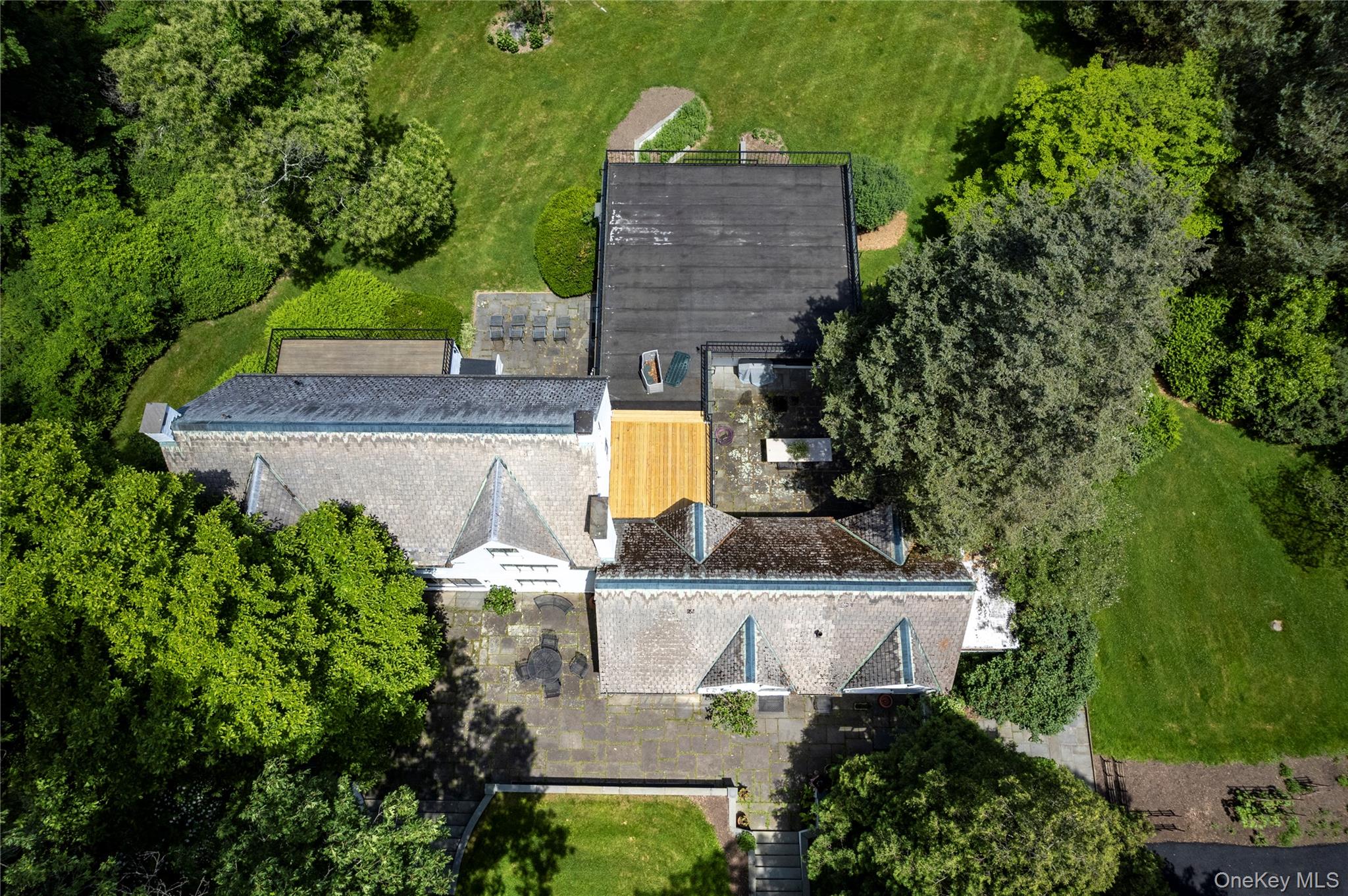 164 S Mountain Road – For Sale photo 4