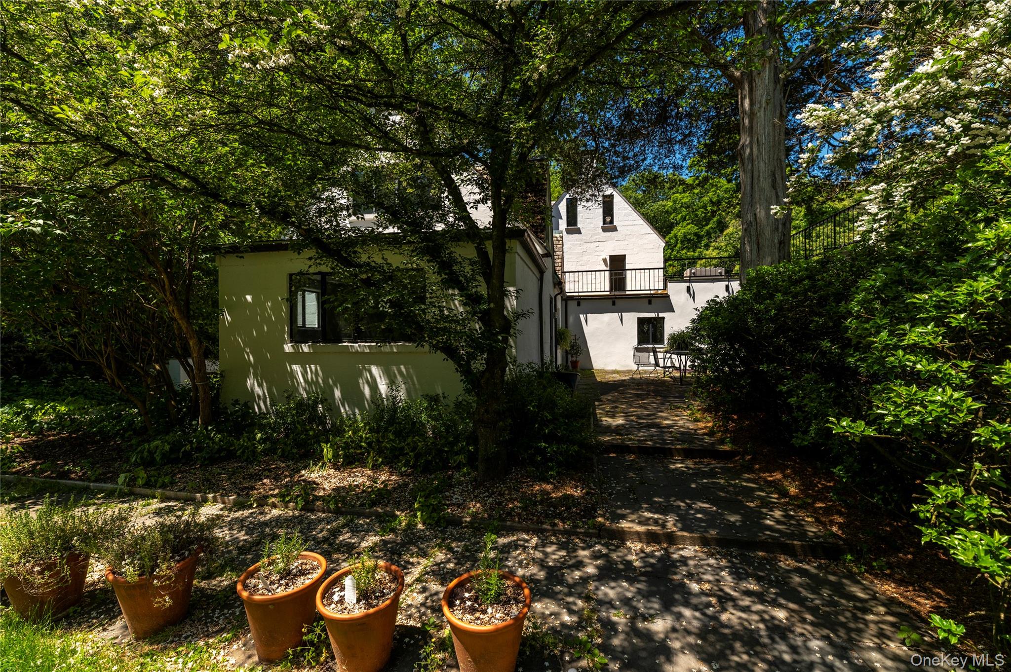 164 S Mountain Road – For Sale photo 7