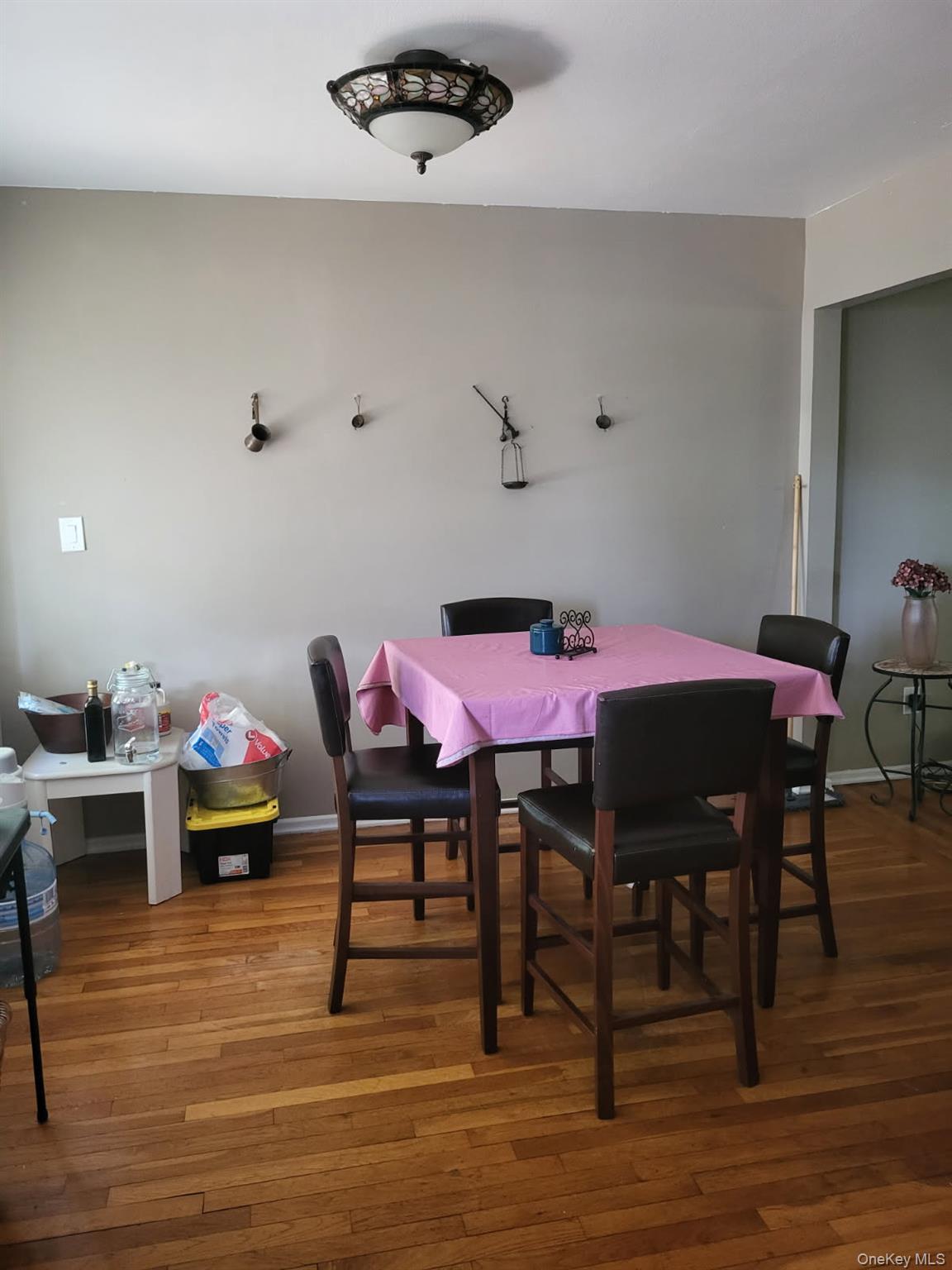 424 6th Street – For Sale photo 2
