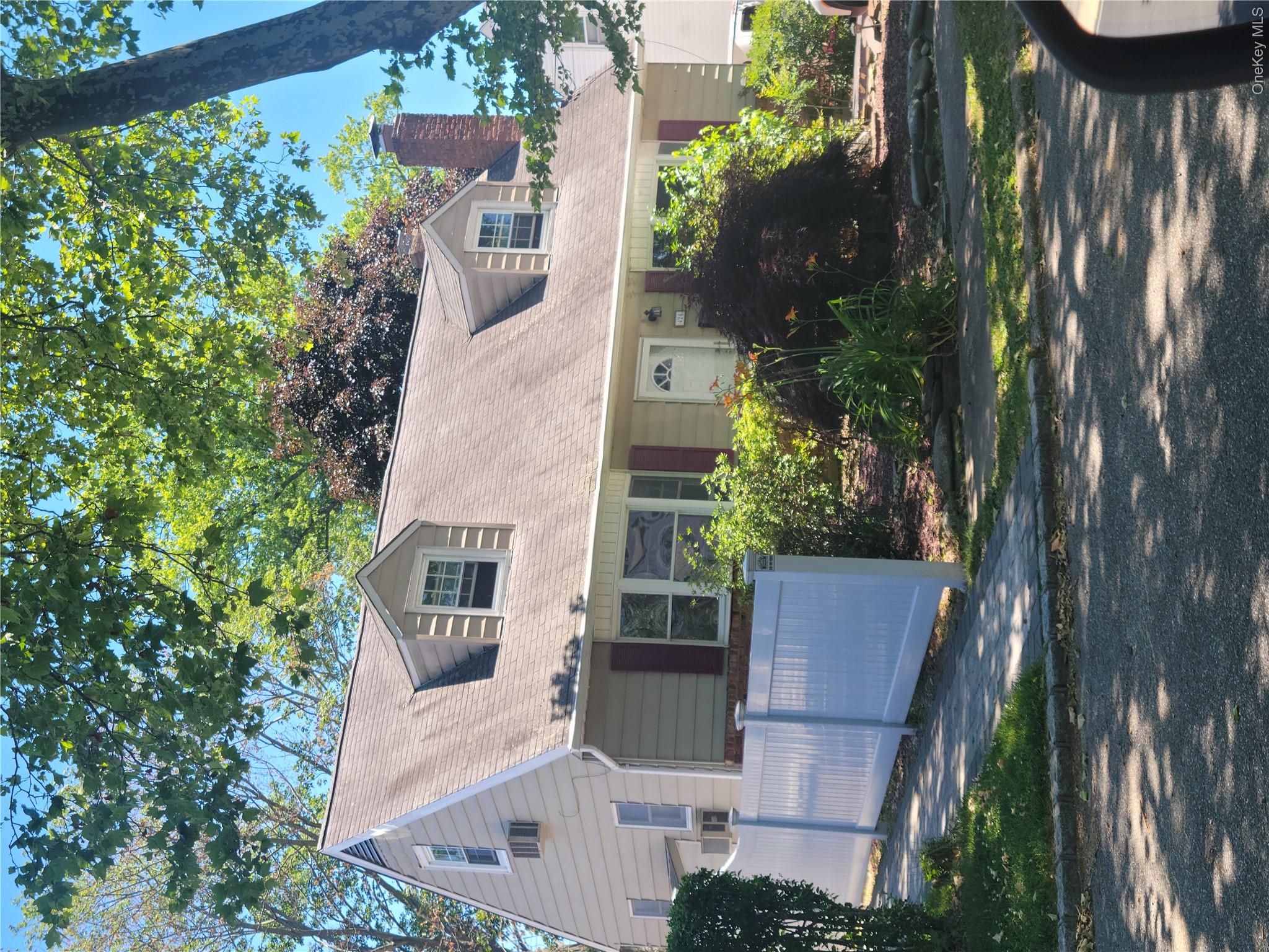 424 6th Street – For Sale