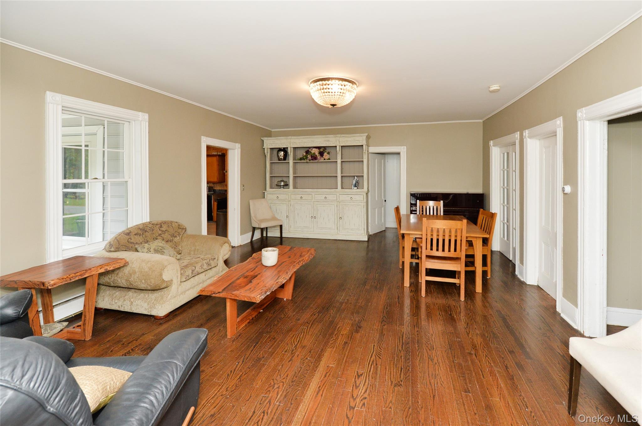 28 Montebello Road – For Sale photo 15