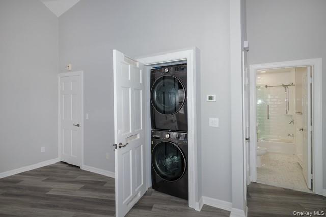 183 N Wellwood Avenue, Unit 8 photo 9