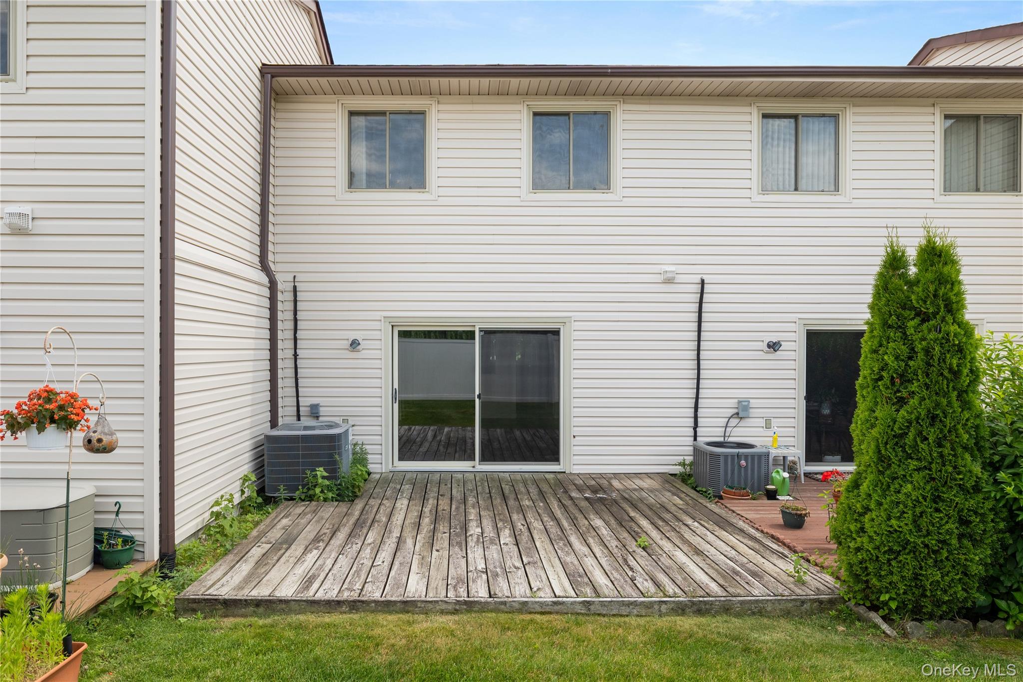 650 Newbridge Road, Unit 15 photo 17