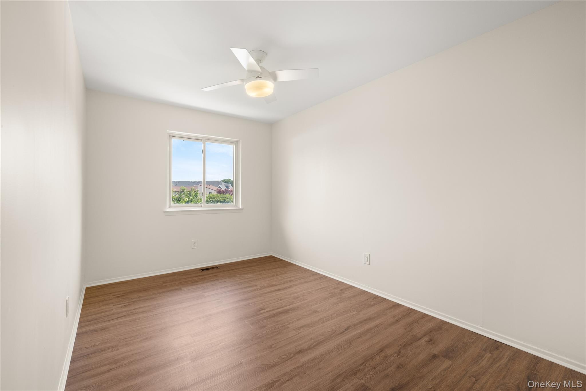 650 Newbridge Road, Unit 15 photo 11