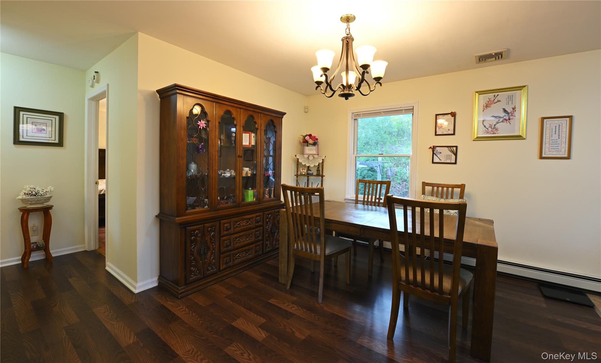12 Walnut Lane – For Sale photo 7