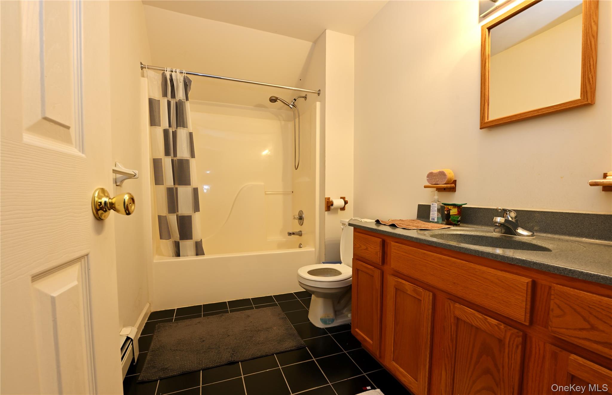 12 Walnut Lane – For Sale photo 17