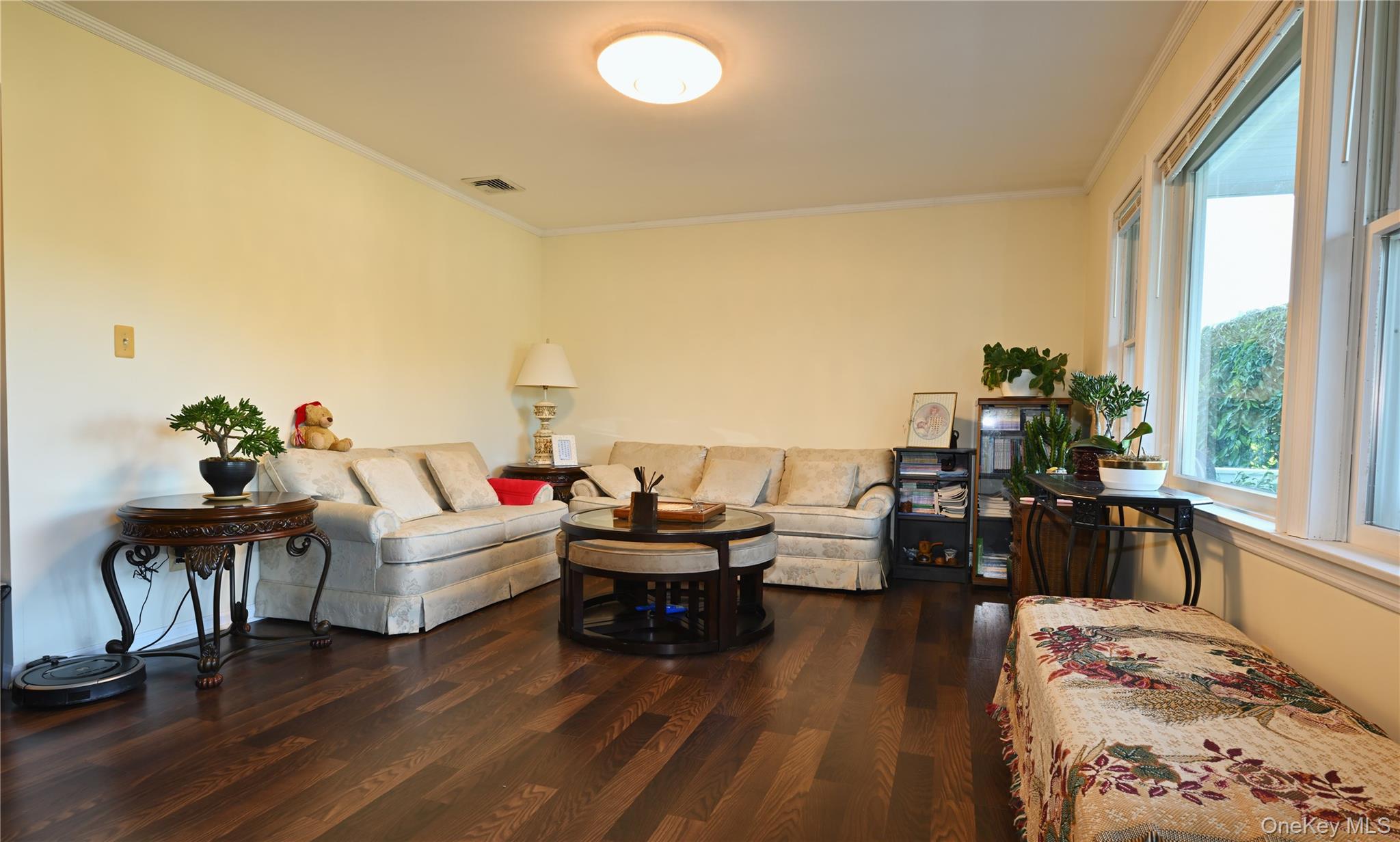 12 Walnut Lane – For Sale photo 4