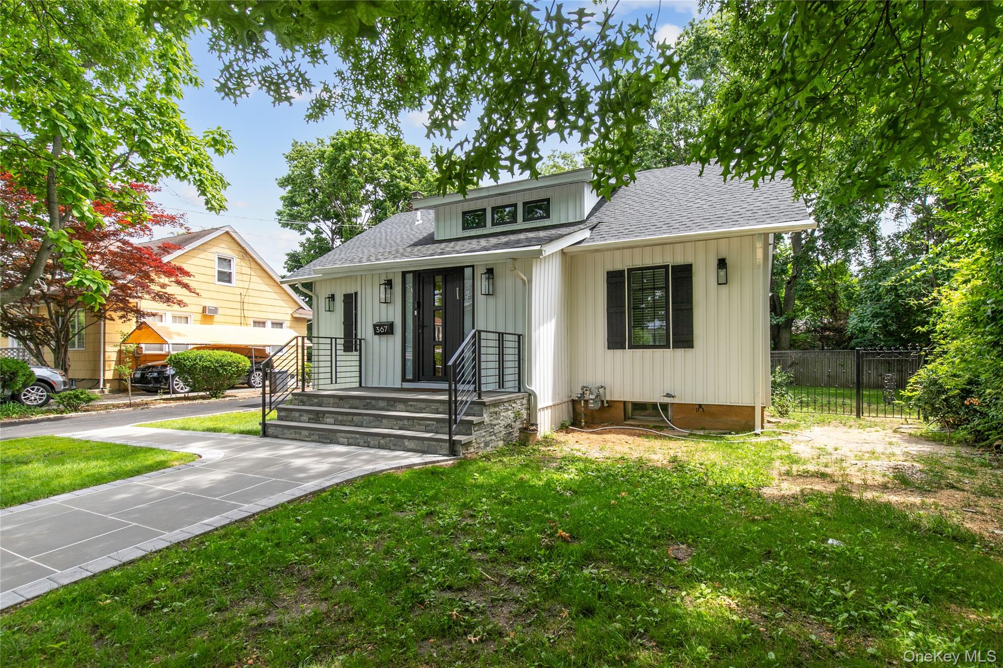 367 Summit Avenue – For Sale photo 2