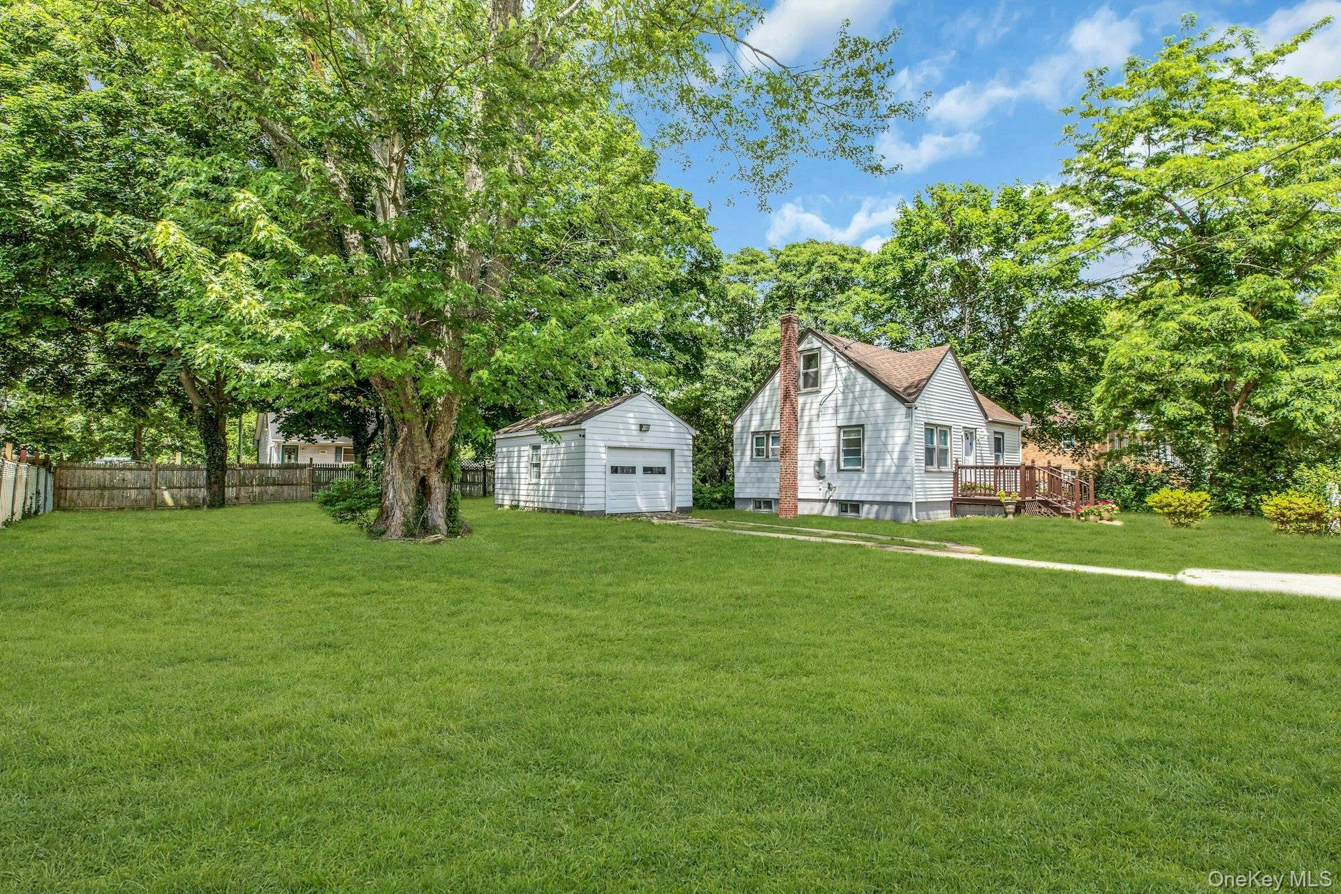 96 Washington Drive – For Sale photo 12