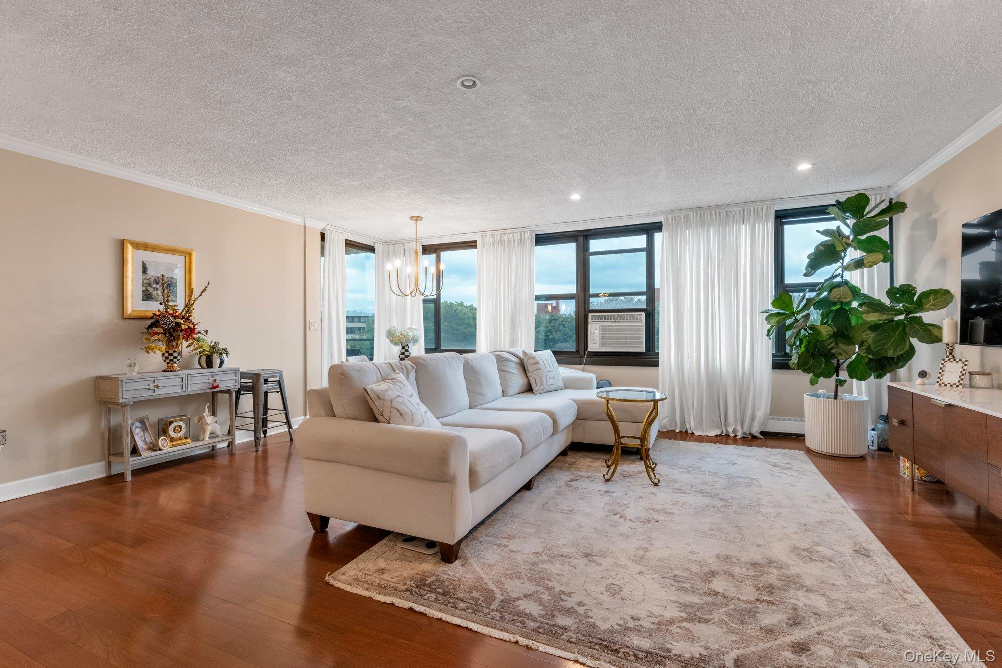 10-24 166 St. Street, Unit 7C photo 2