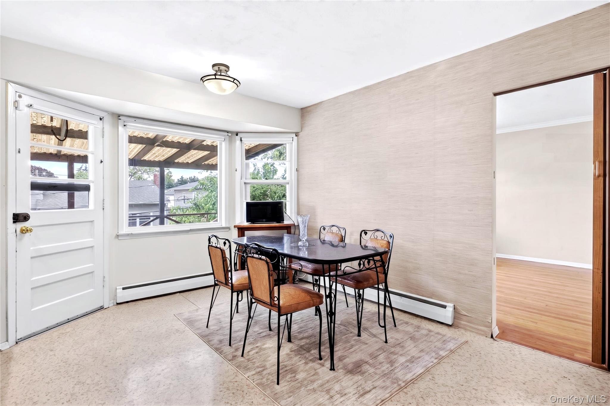 726 University Street – For Sale photo 8