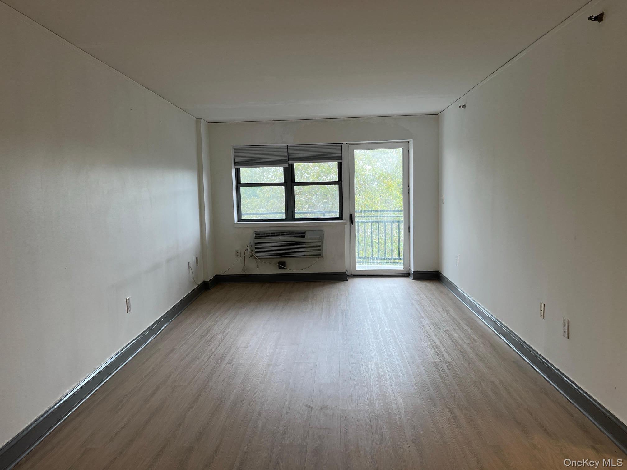 143-41 84th Drive, Unit 6E photo 3