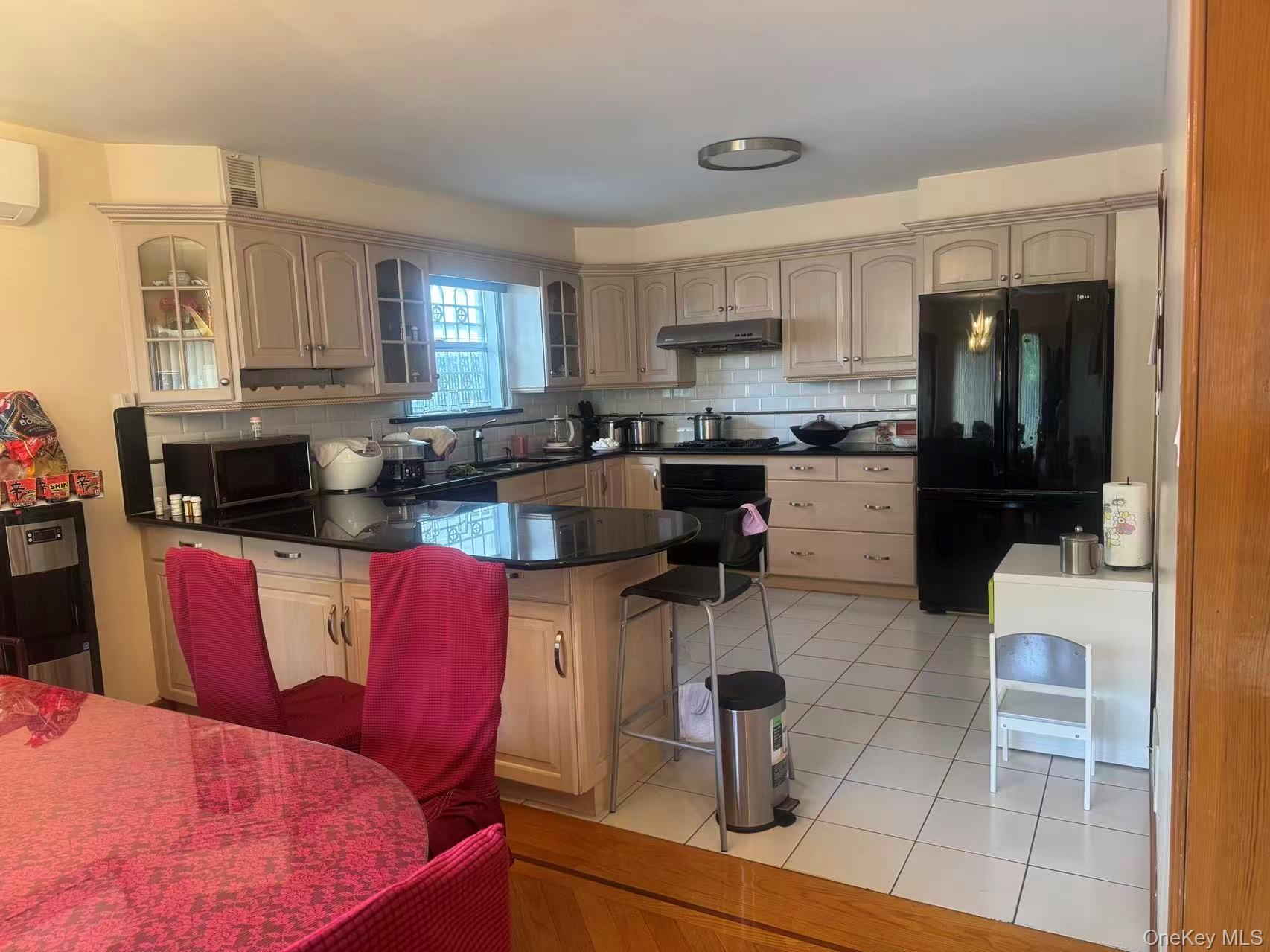 250-56 39th Road – For Sale photo 4