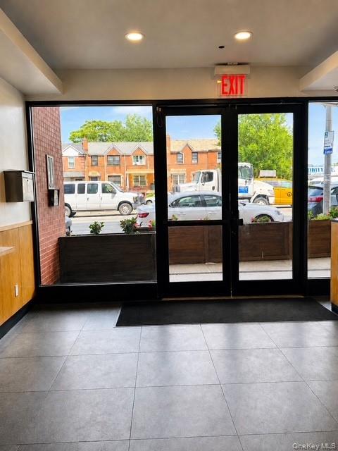 60-70 Woodhaven Boulevard, Unit 4I photo 3