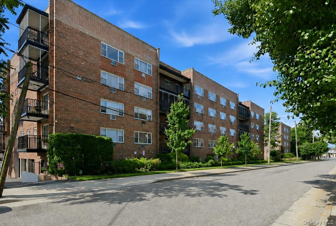 101 Lincoln Avenue, Unit 4K photo 19