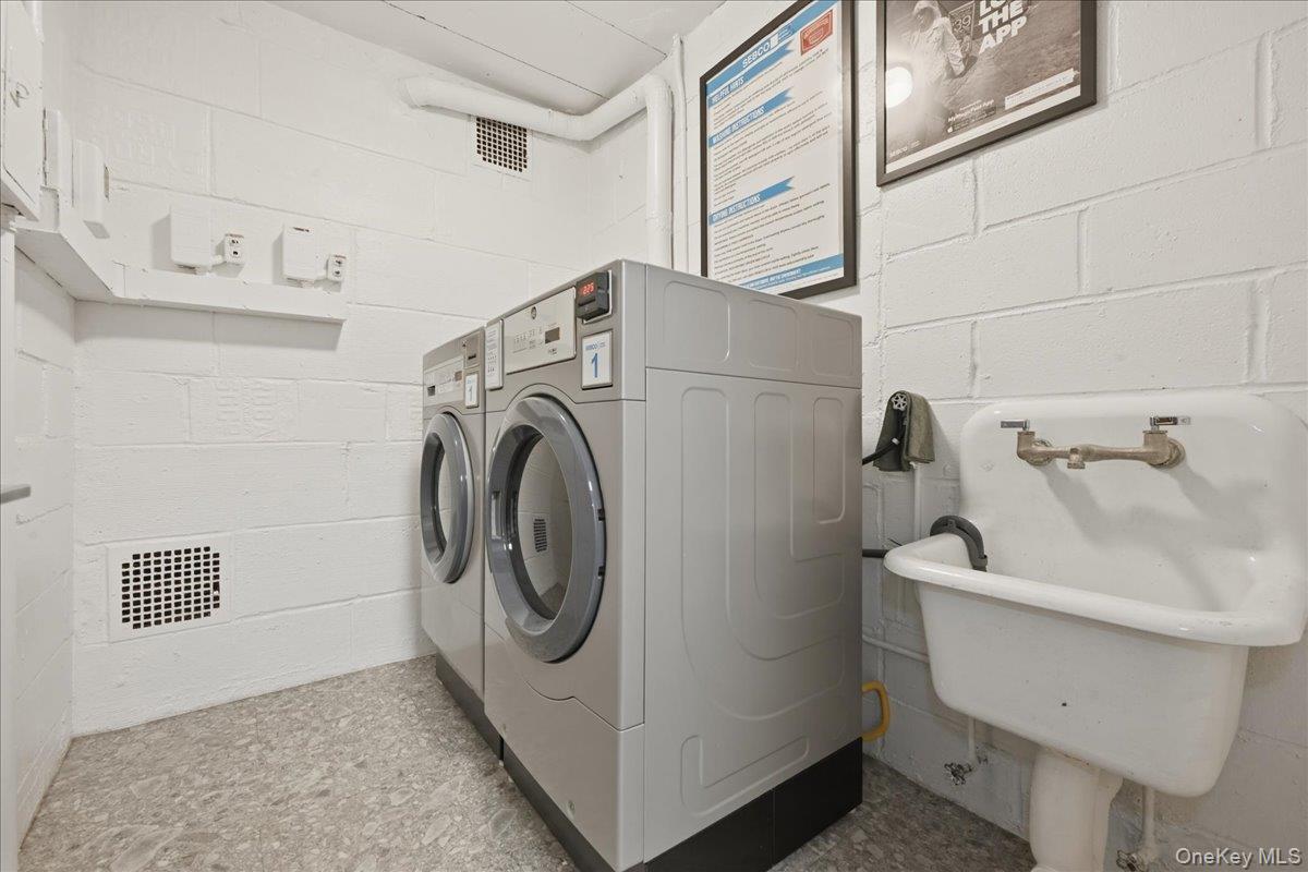 101 Lincoln Avenue, Unit 4K photo 17