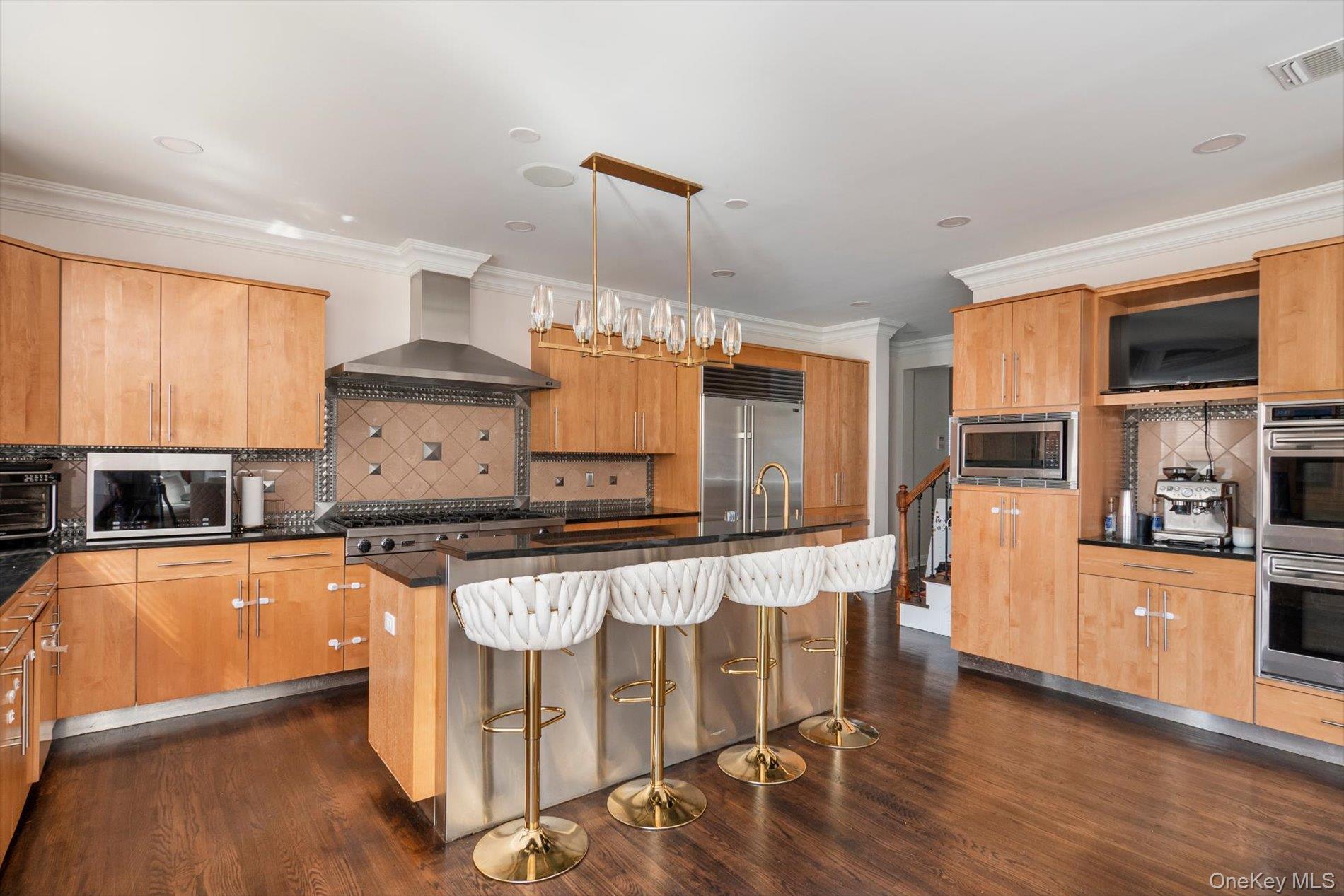 26 Legends Circle – For Sale photo 14